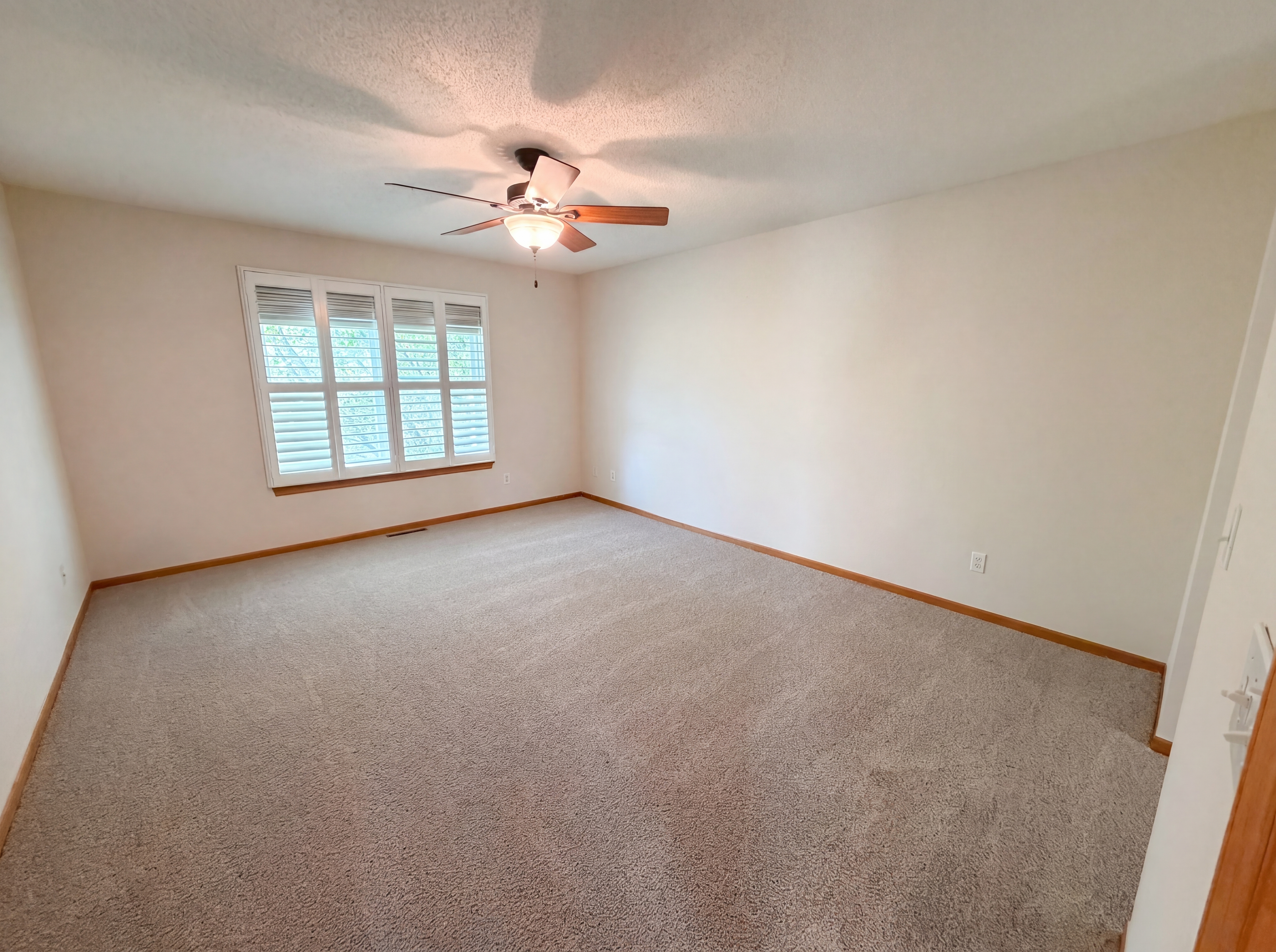 Photo 15 of 26 of 17005 78th Pl N, Maple Grove, MN