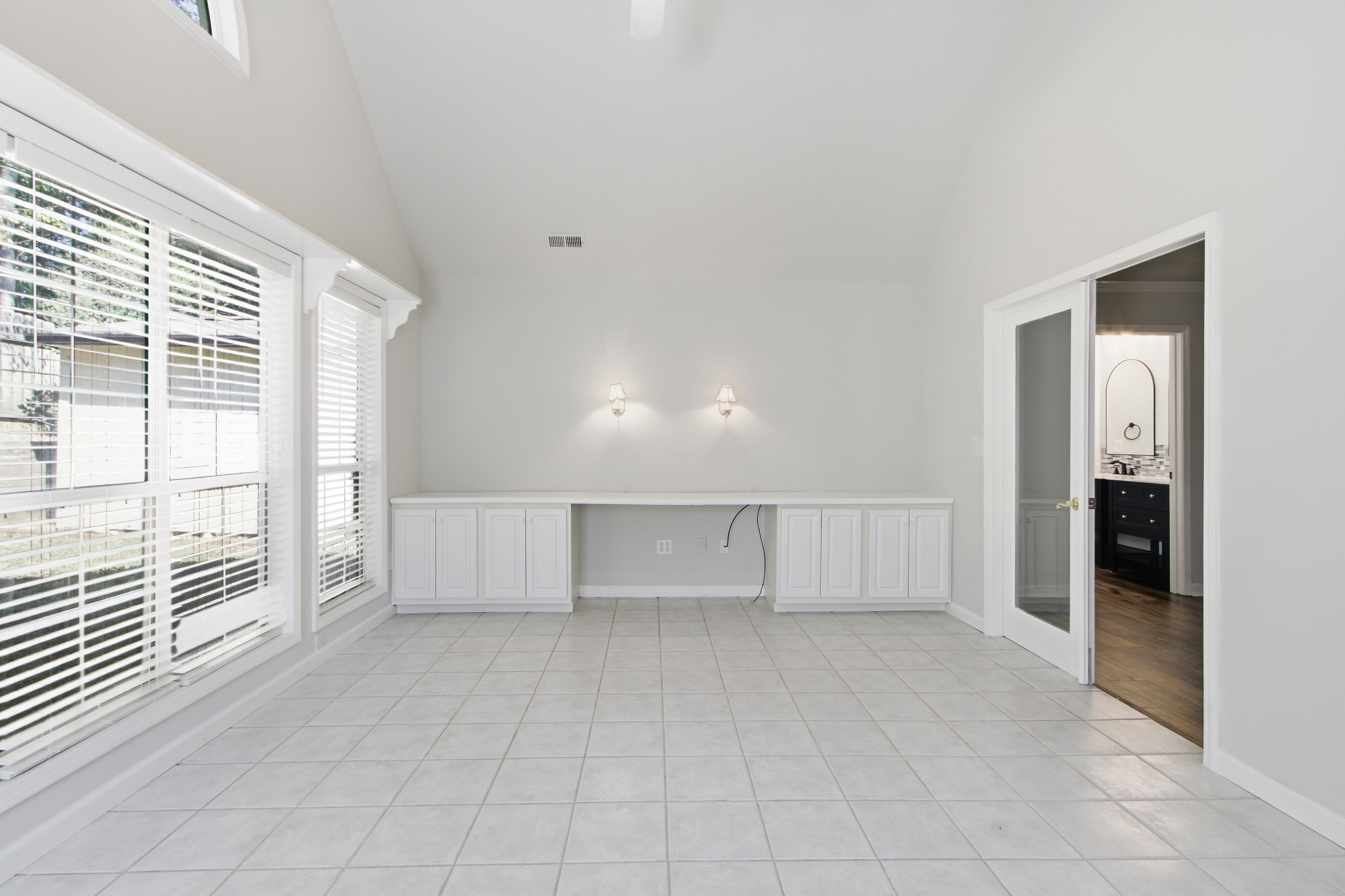 Photo 15 of 28 of 3104 Baker Plantation Ct, Acworth, GA