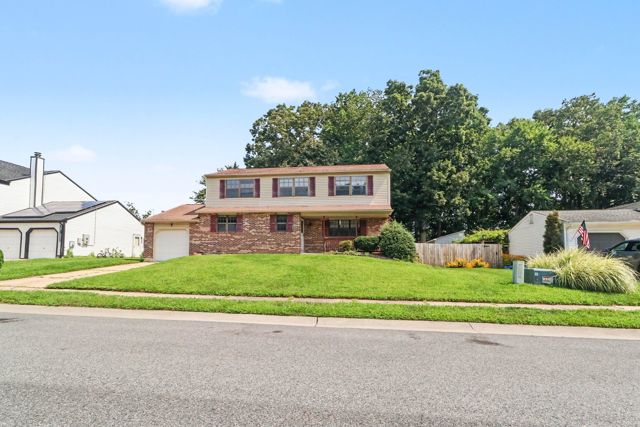 Photo 2 of 54 of 737 Fox Chase Cir, Bear, DE