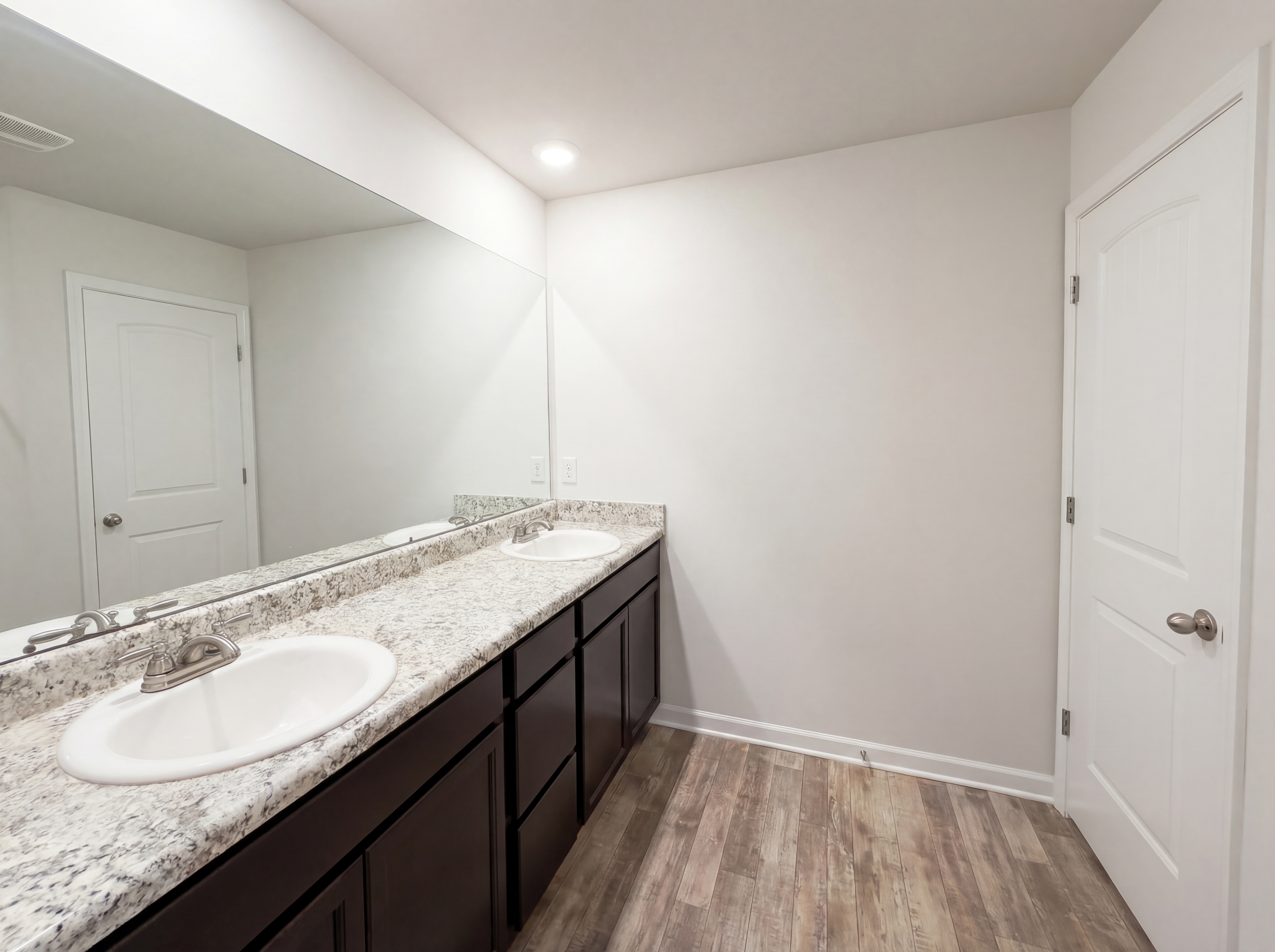 Photo 9 of 22 of 1355 Mills Cove Dr, Covington, GA