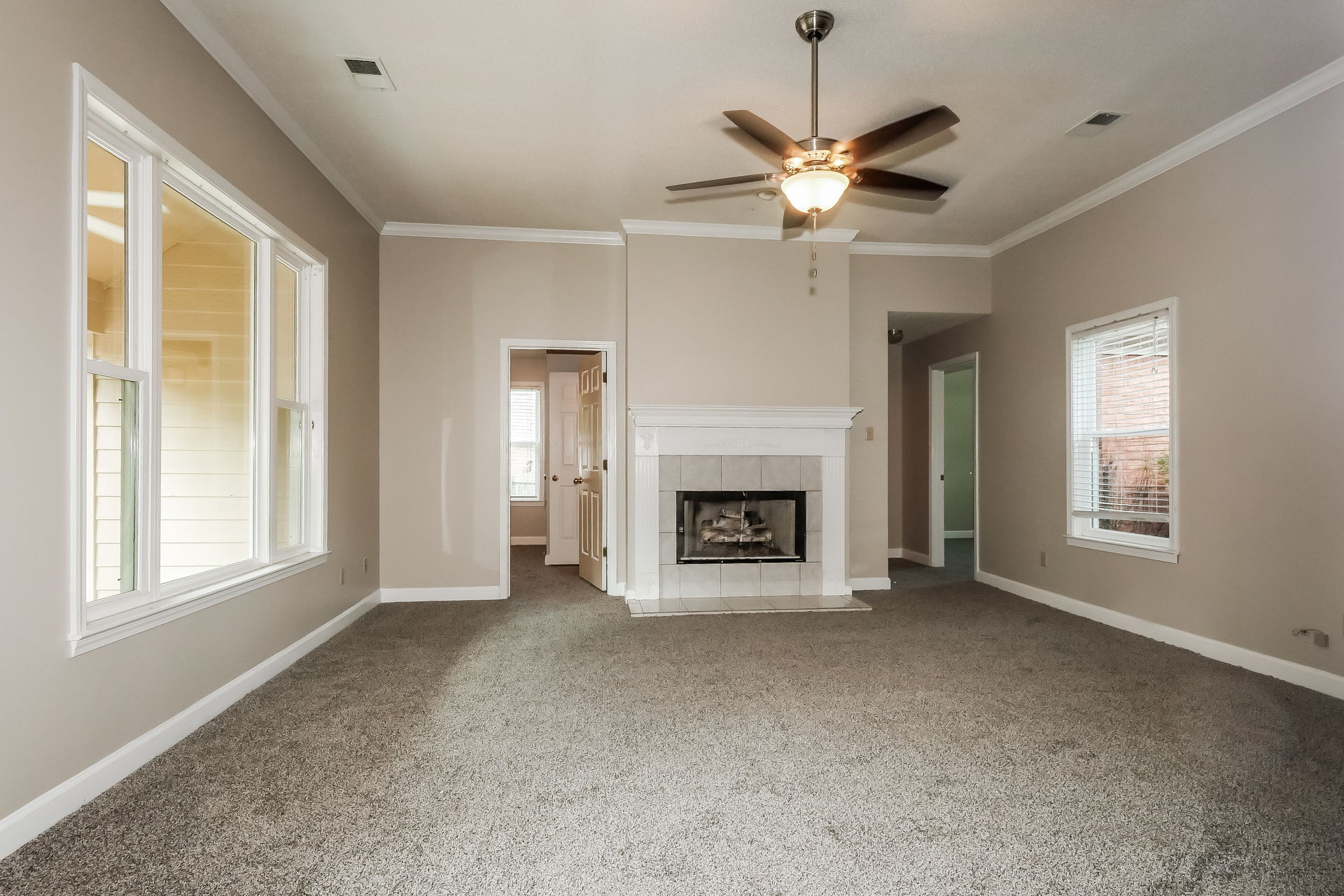 Photo 9 of 21 of 4635 Shadow Field Ln, Bartlett, TN