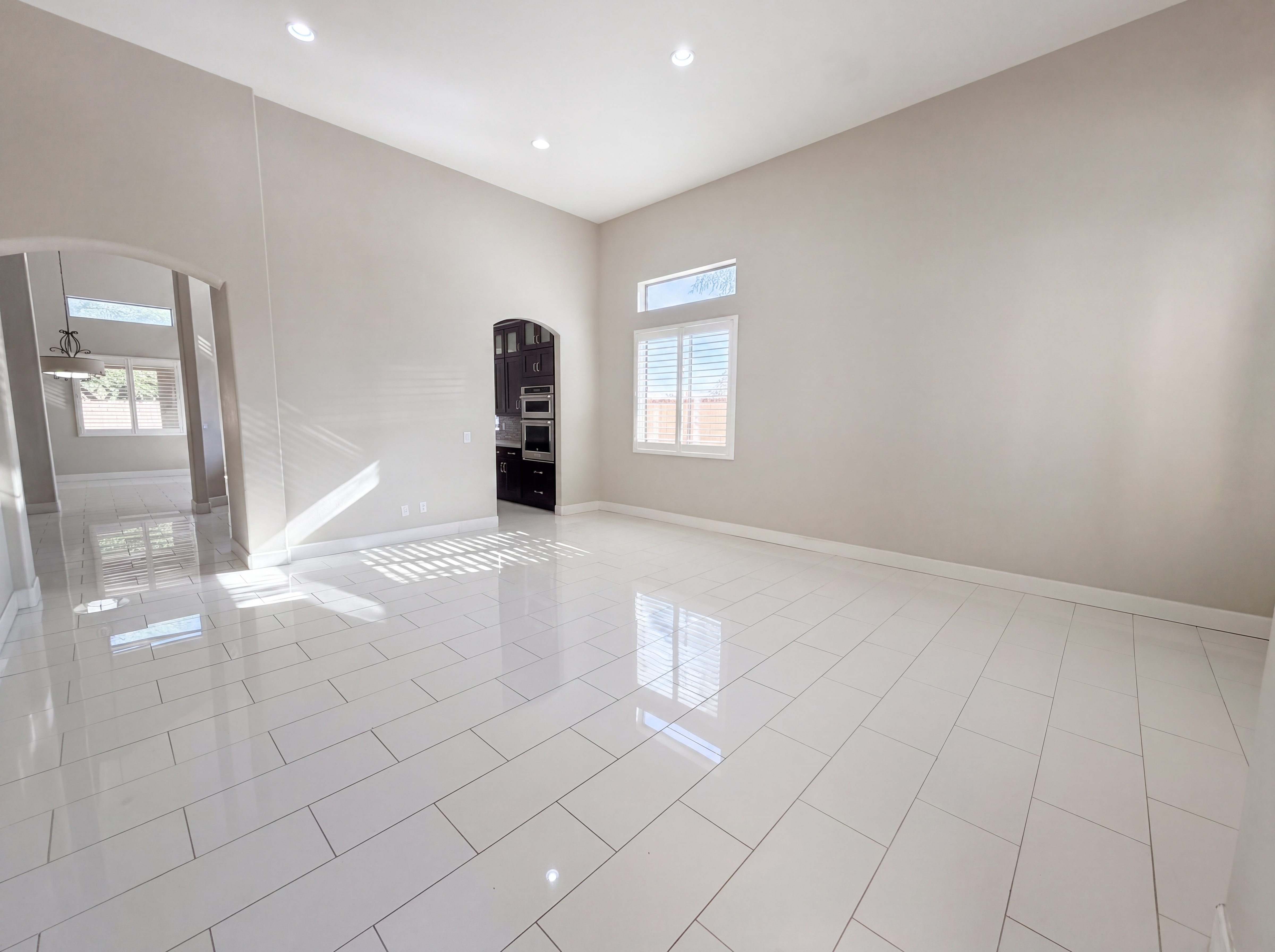 Photo 7 of 37 of 1738 E Beretta Pl, Chandler, AZ