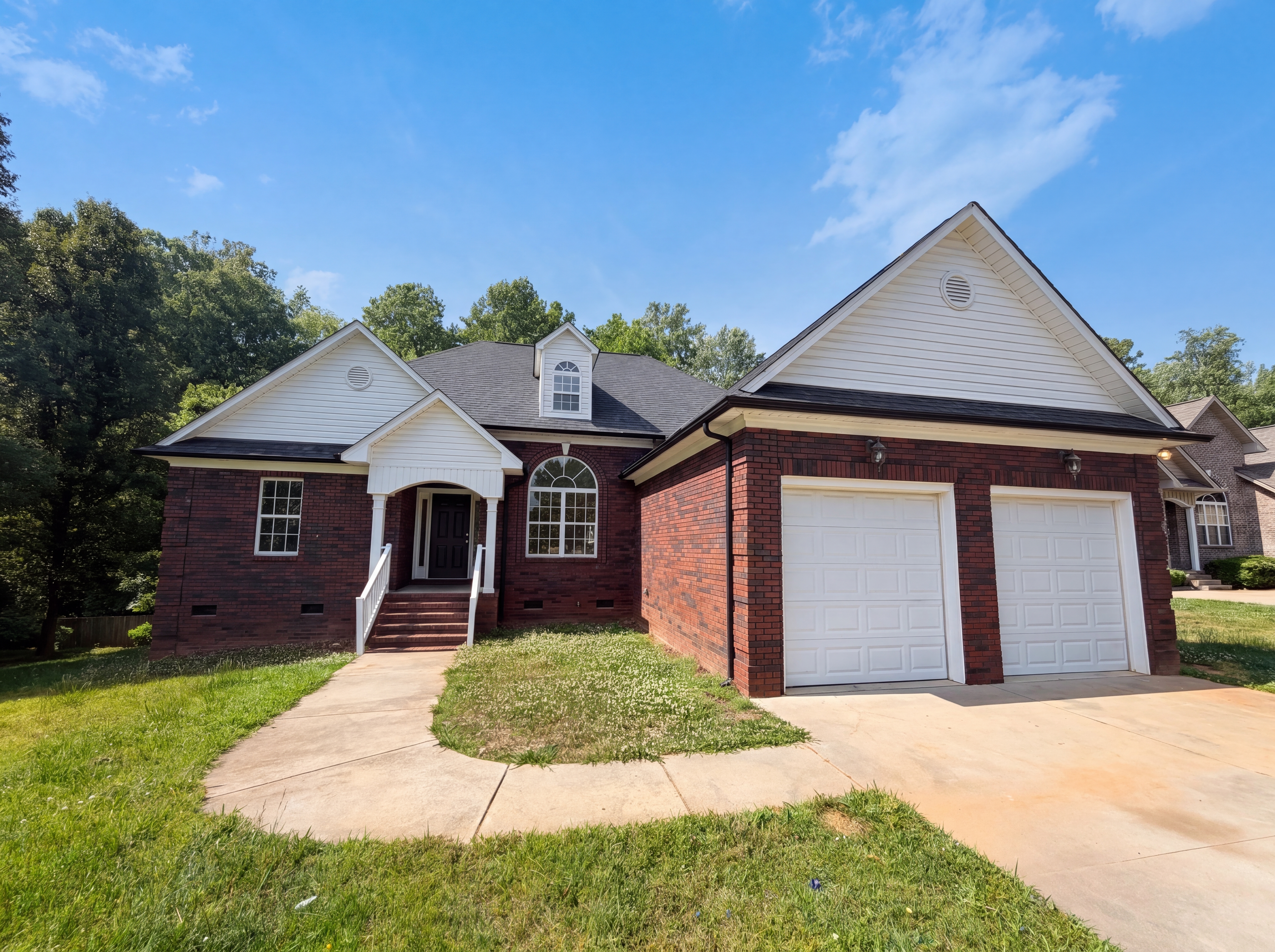 Photo 14 of 16 of 301 River Birch Cir, Mooresville, NC