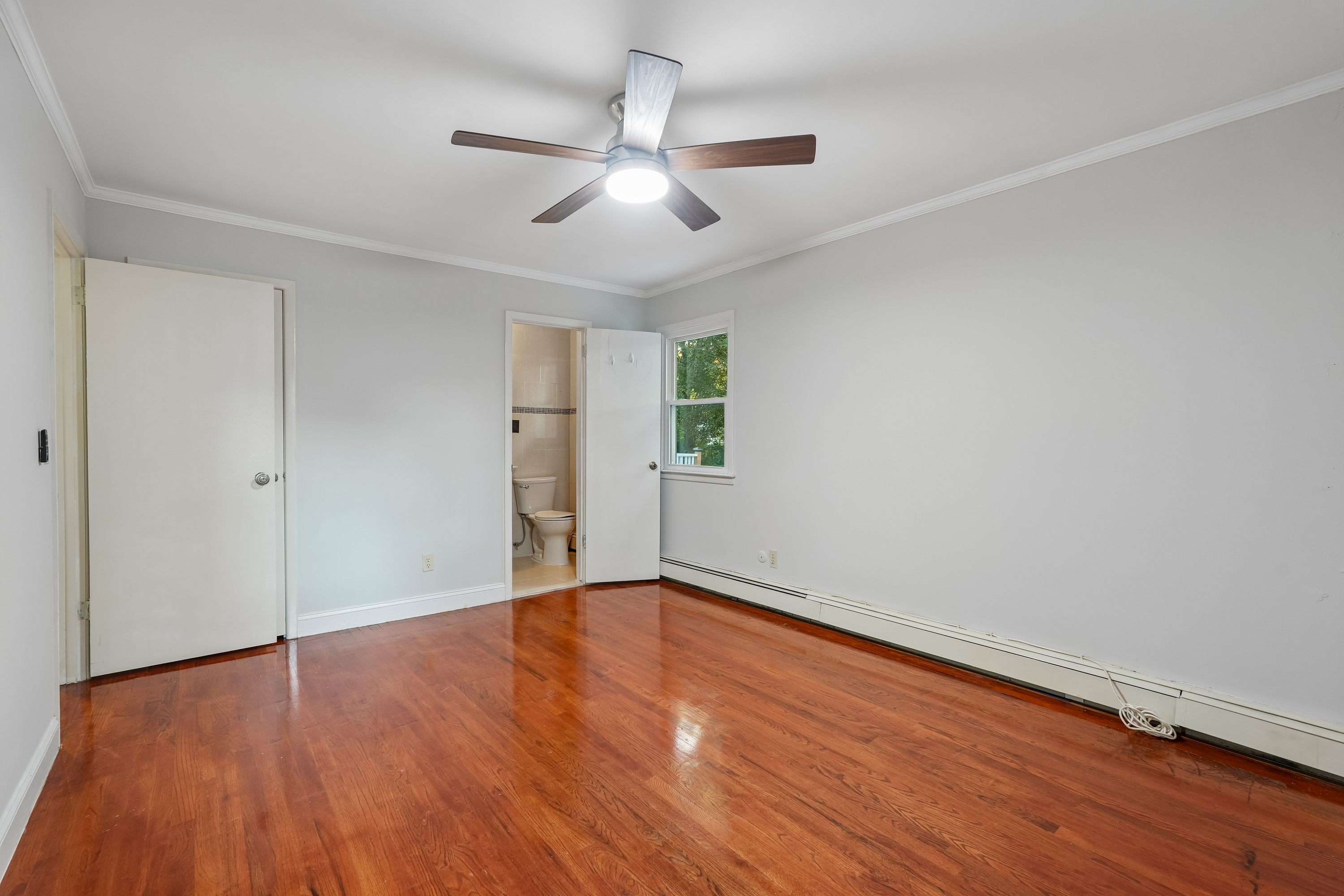 Photo 12 of 36 of 274 Oradell Ave, Paramus, NJ
