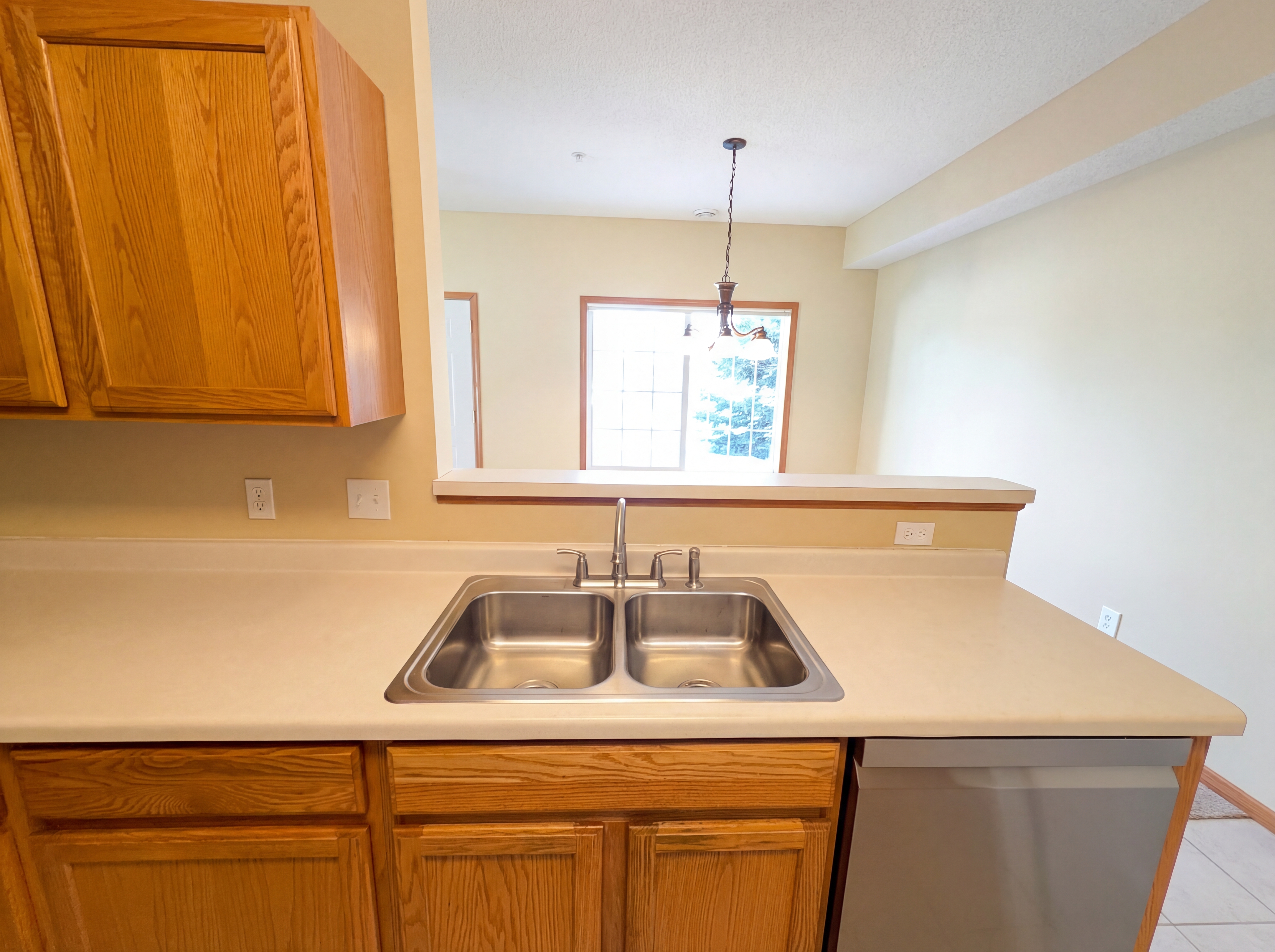 Photo 9 of 18 of 1220 Bergmann Dr, Stillwater, MN