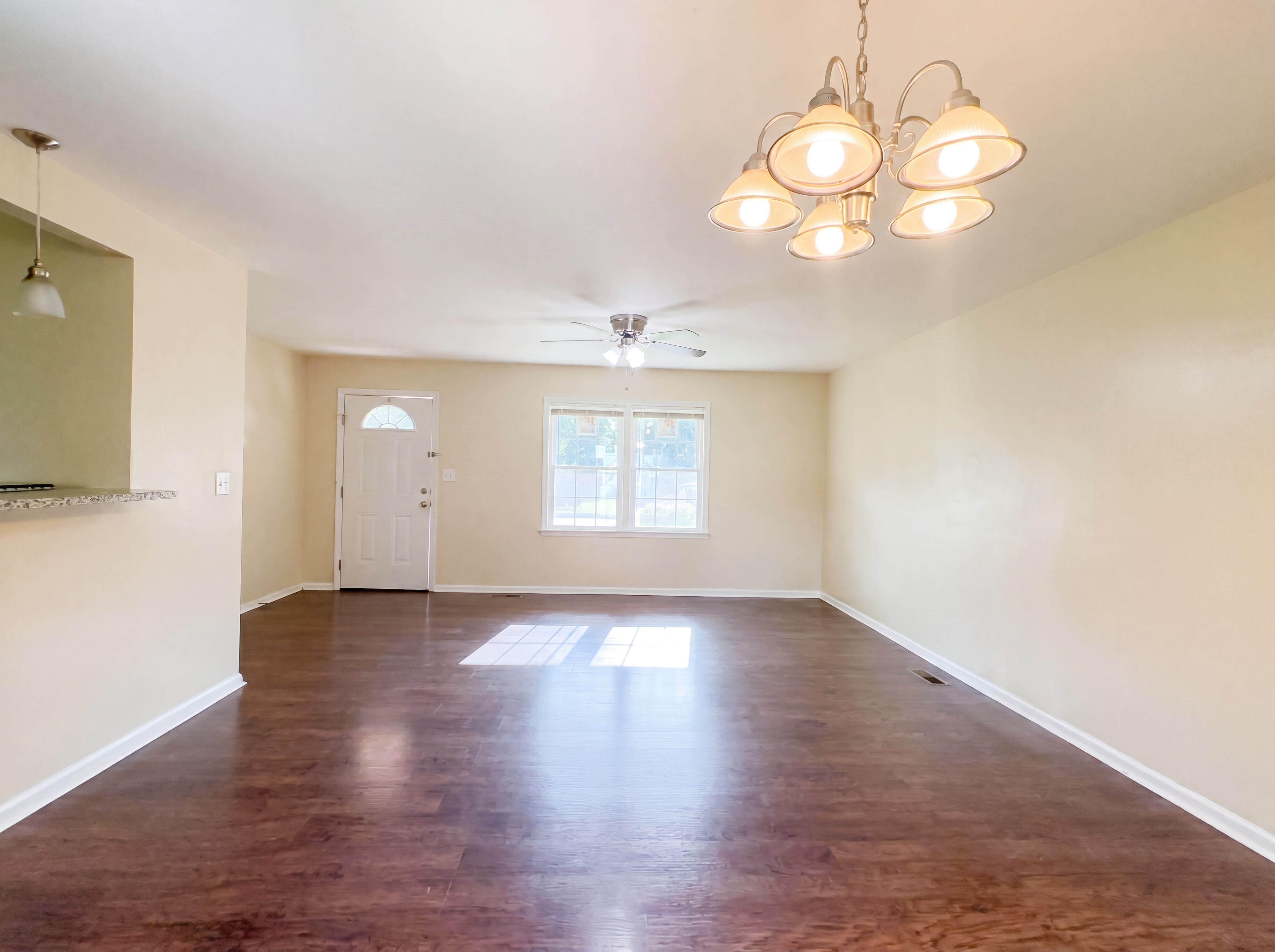 Photo 3 of 22 of 1808 Dailey Ter NW, Huntsville, AL