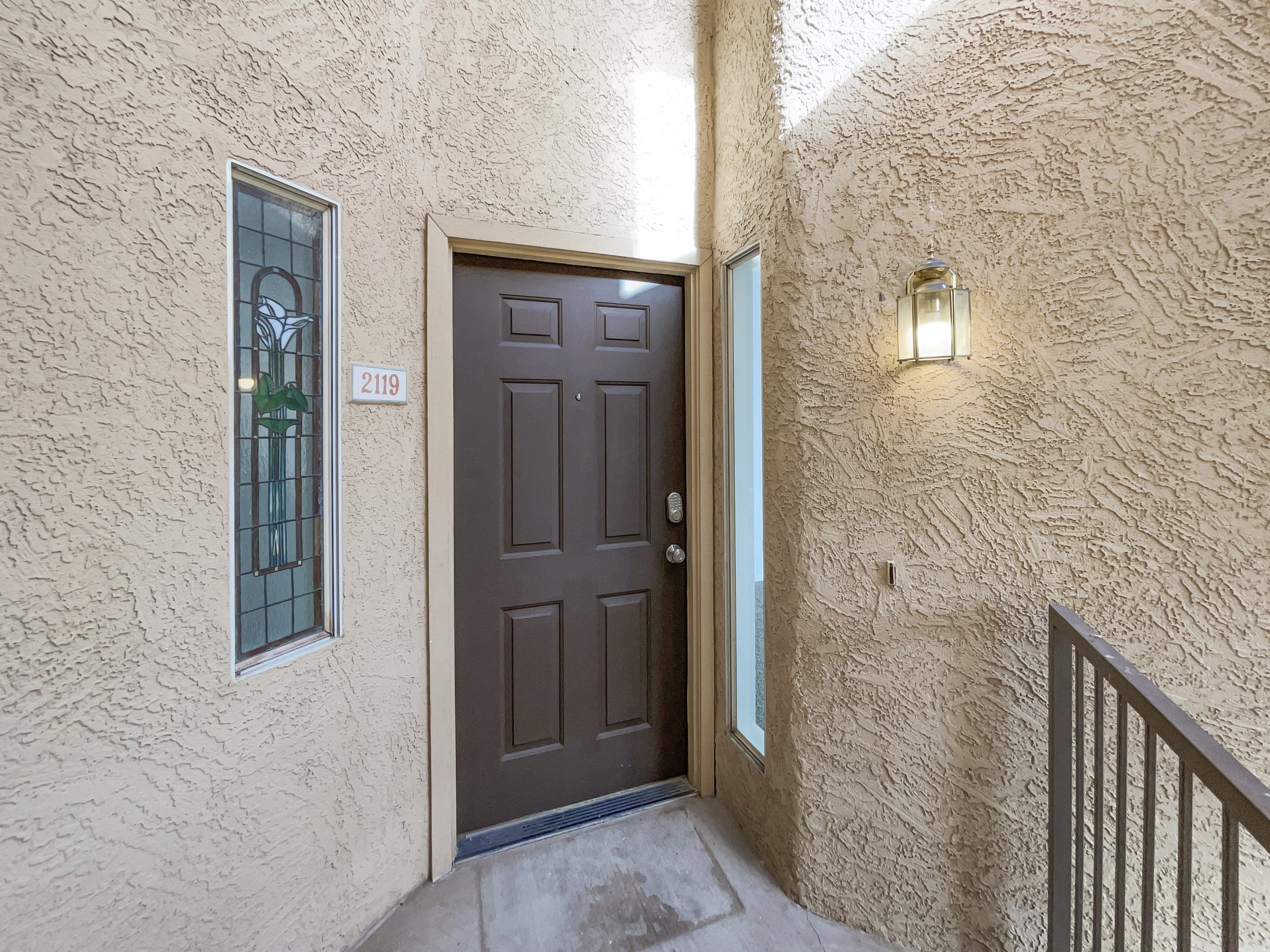 Photo 6 of 23 of 10410 N Cave Creek Rd, Phoenix, AZ