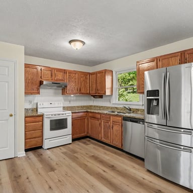 Property photo 3 of 4270 Petersburg Rd