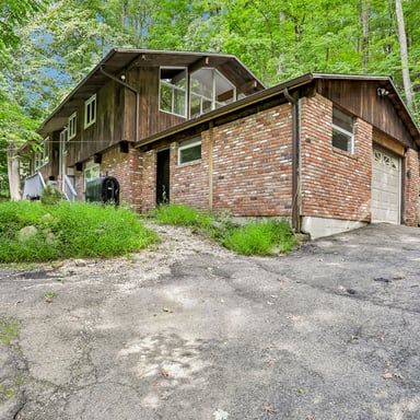 Property photo 1 of 951 Haverstraw Rd