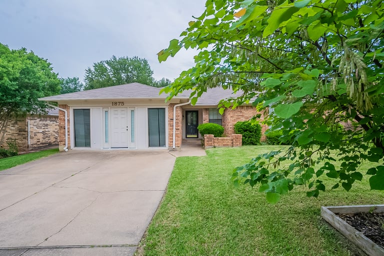 1875 Larkspur Dr, Arlington, TX 76013 Opendoor