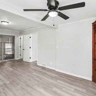 Property photo 3 of 4069 Griffith Ave
