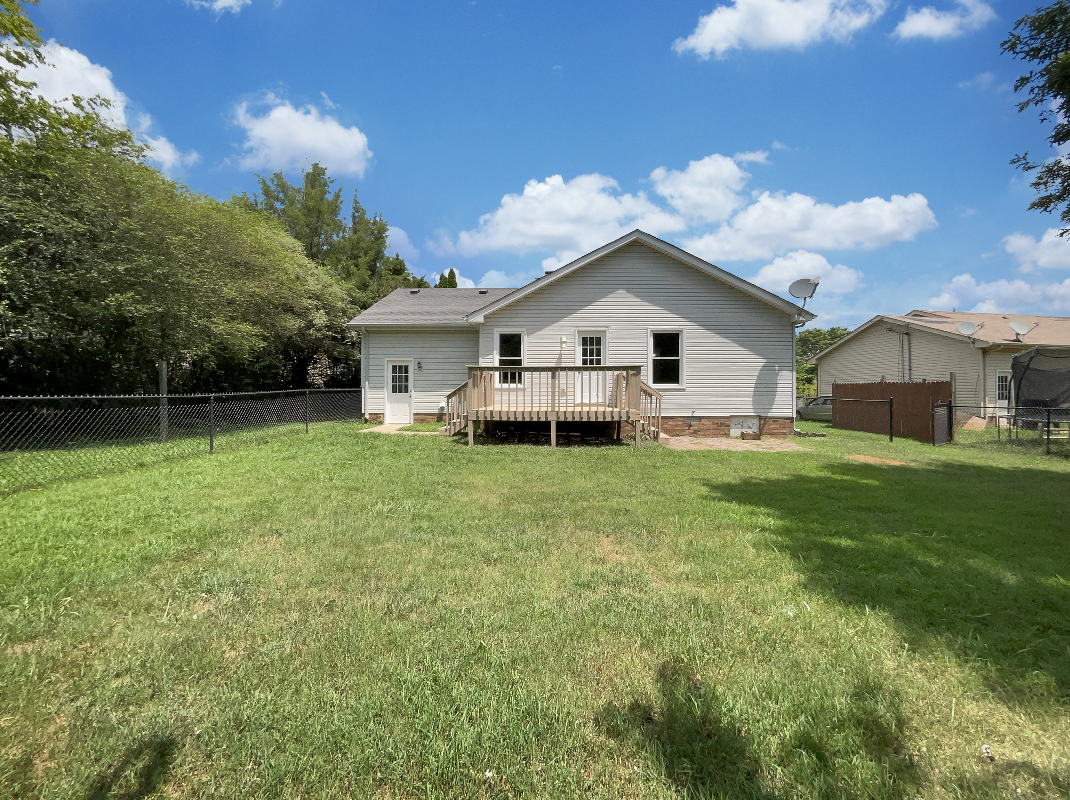 Photo 20 of 21 of 238 Windmeade Cir, Clarksville, TN