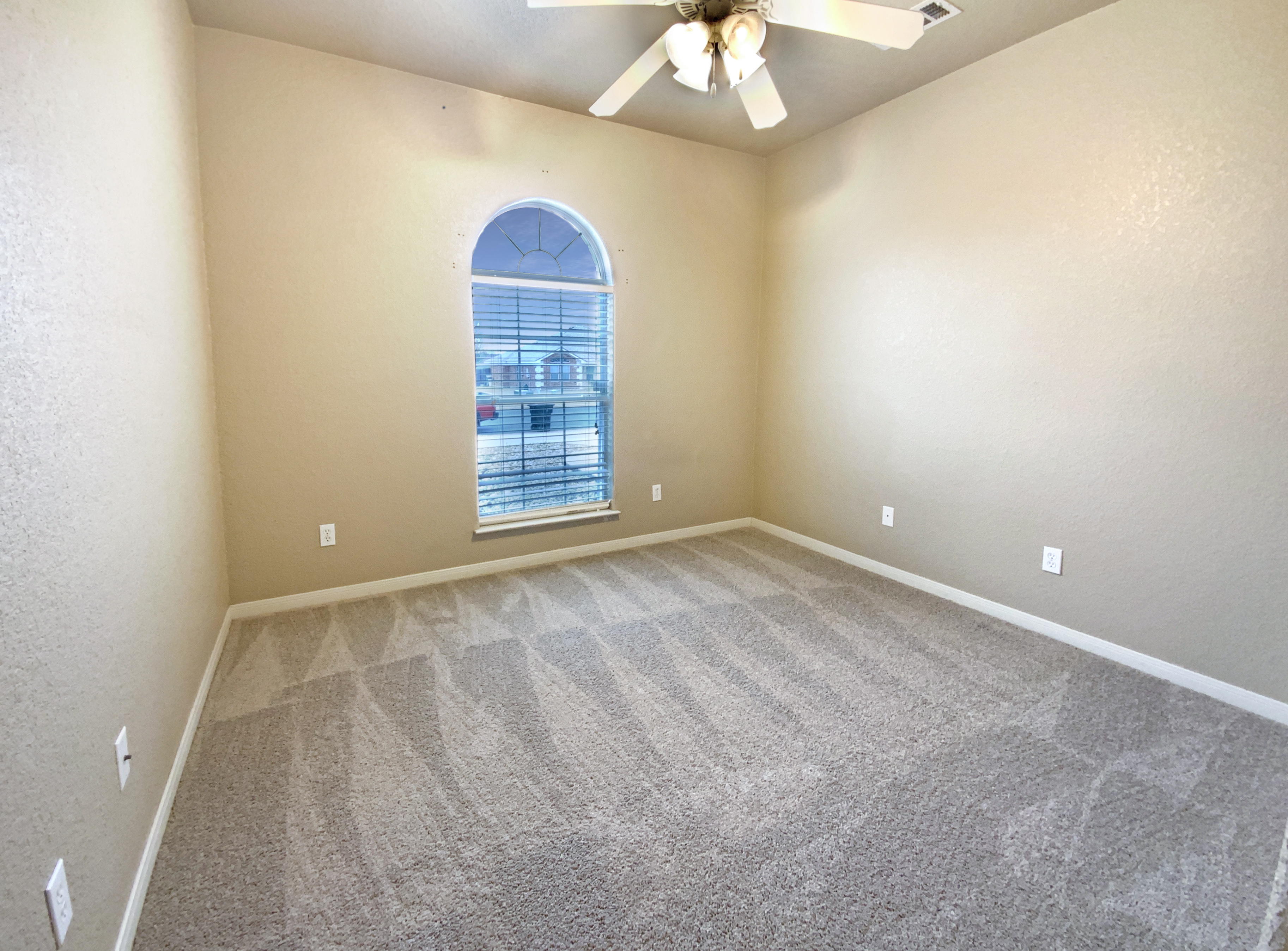 Photo 11 of 15 of 3506 Republic Of Texas Dr, Killeen, TX