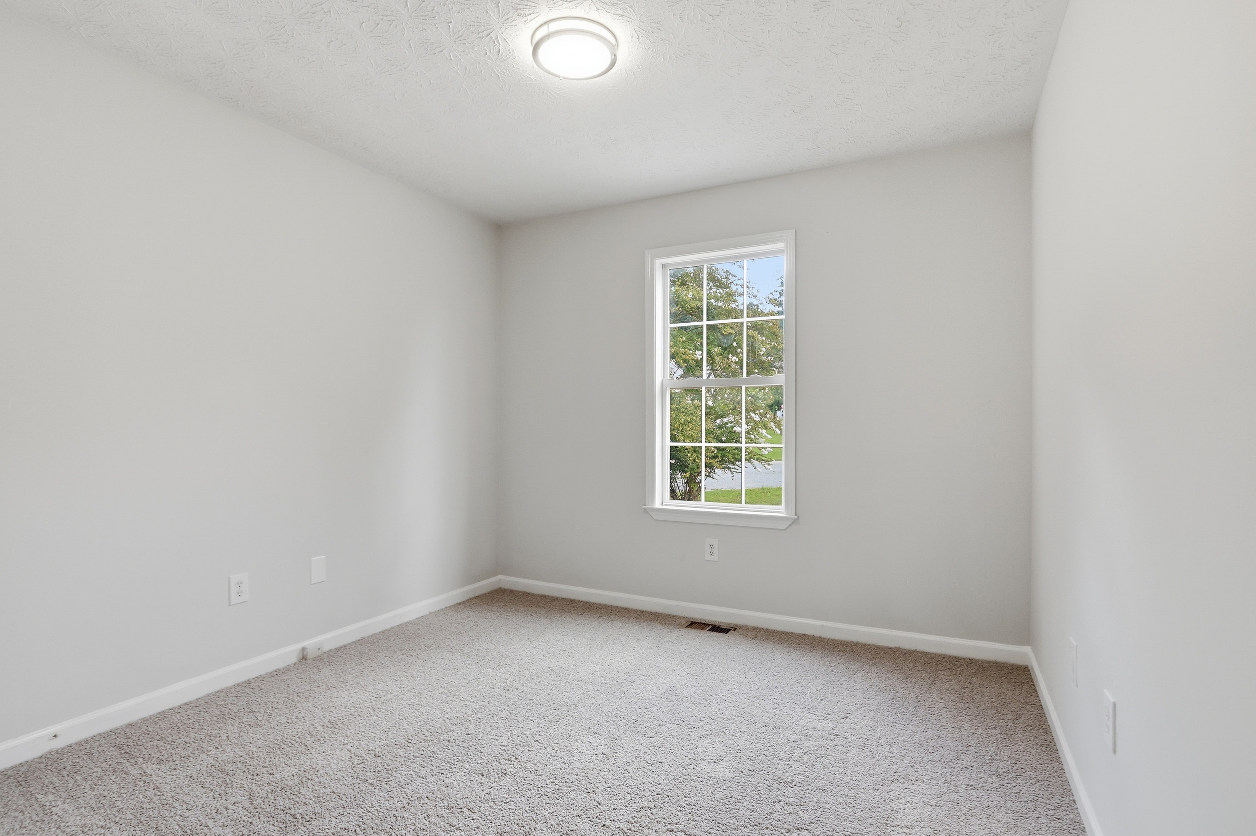Photo 12 of 31 of 31 Stiles Ct SW, Cartersville, GA