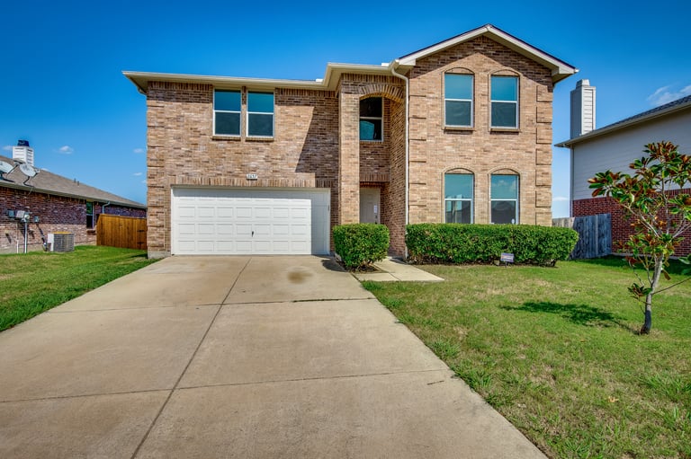 Photo 26 of 28 - 2657 Island Bay Way, Little Elm, TX 75068
