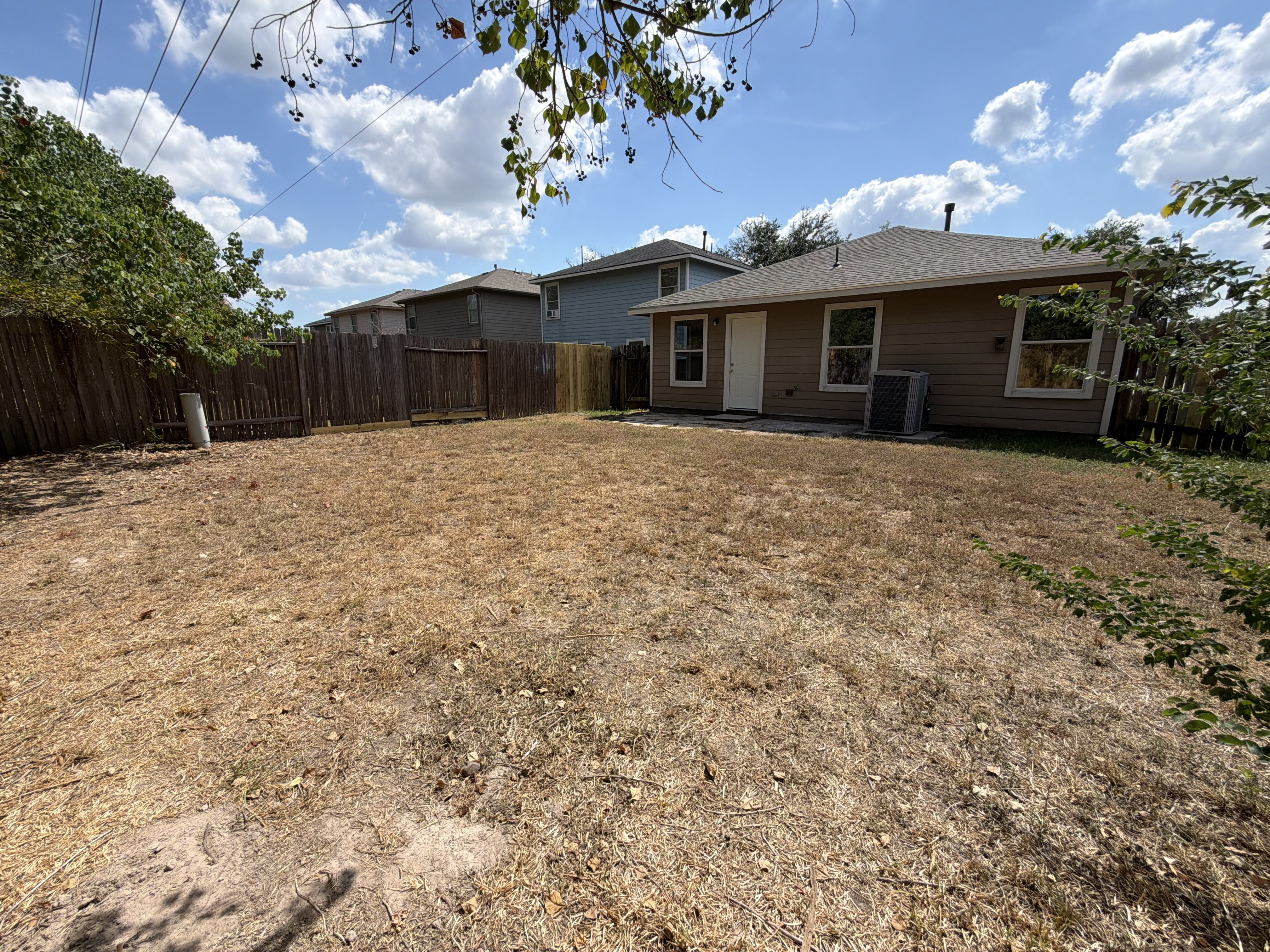 Photo 21 of 23 of 7435 Kennemer Dr, Humble, TX