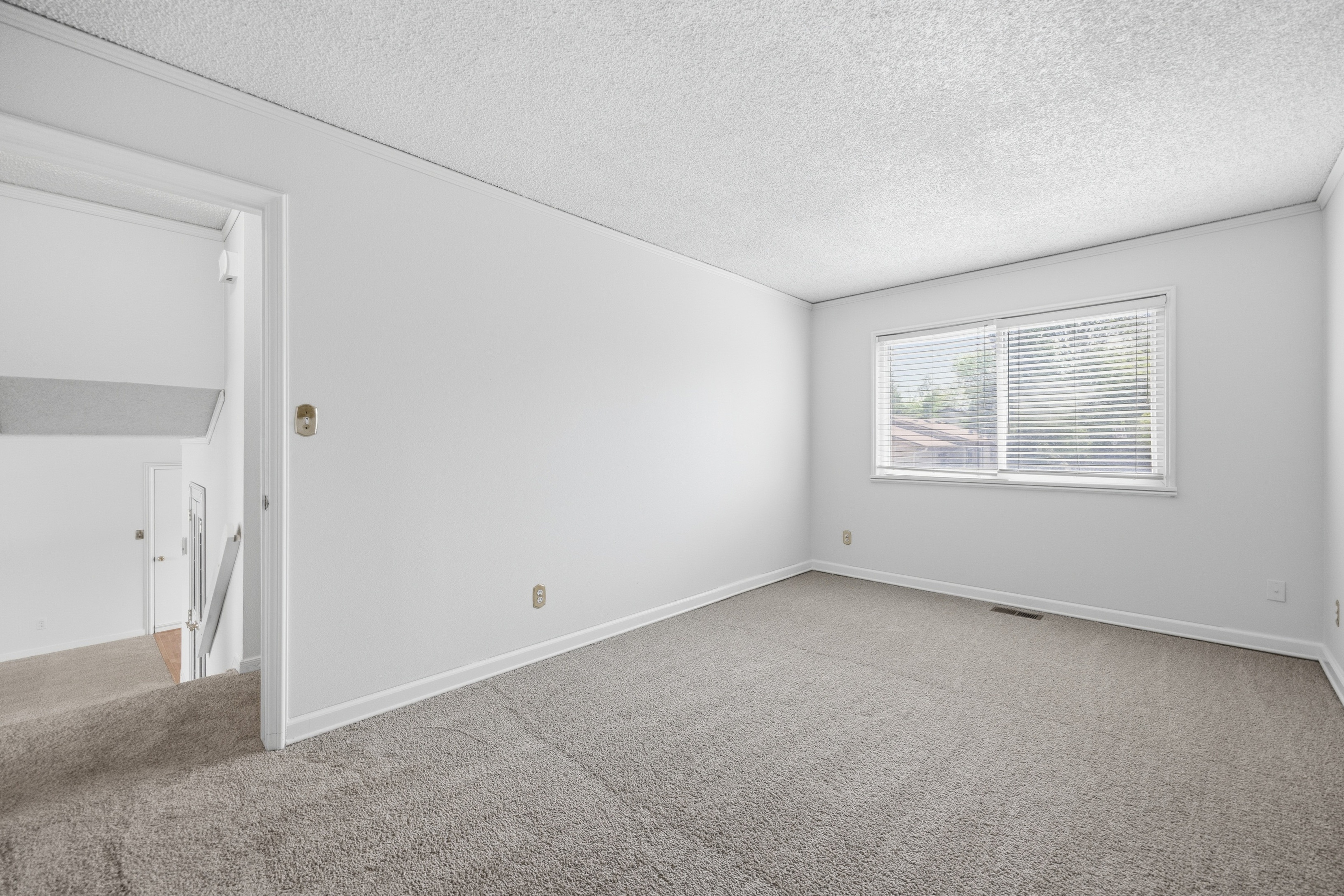 Photo 17 of 34 of 3045 Zephyr Dr, Colorado Springs, CO