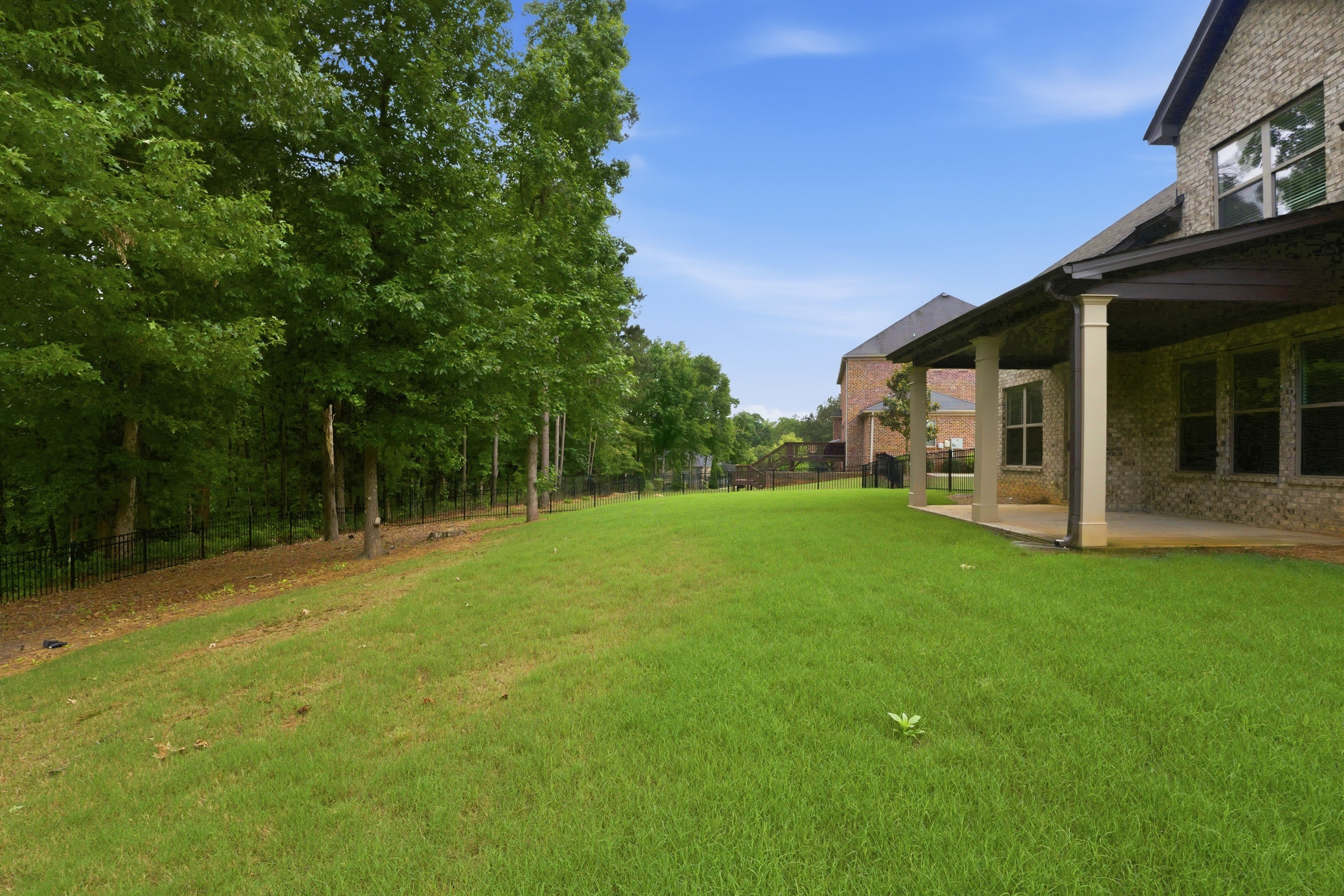 Photo 36 of 40 of 7112 Treveno Pl, Locust Grove, GA