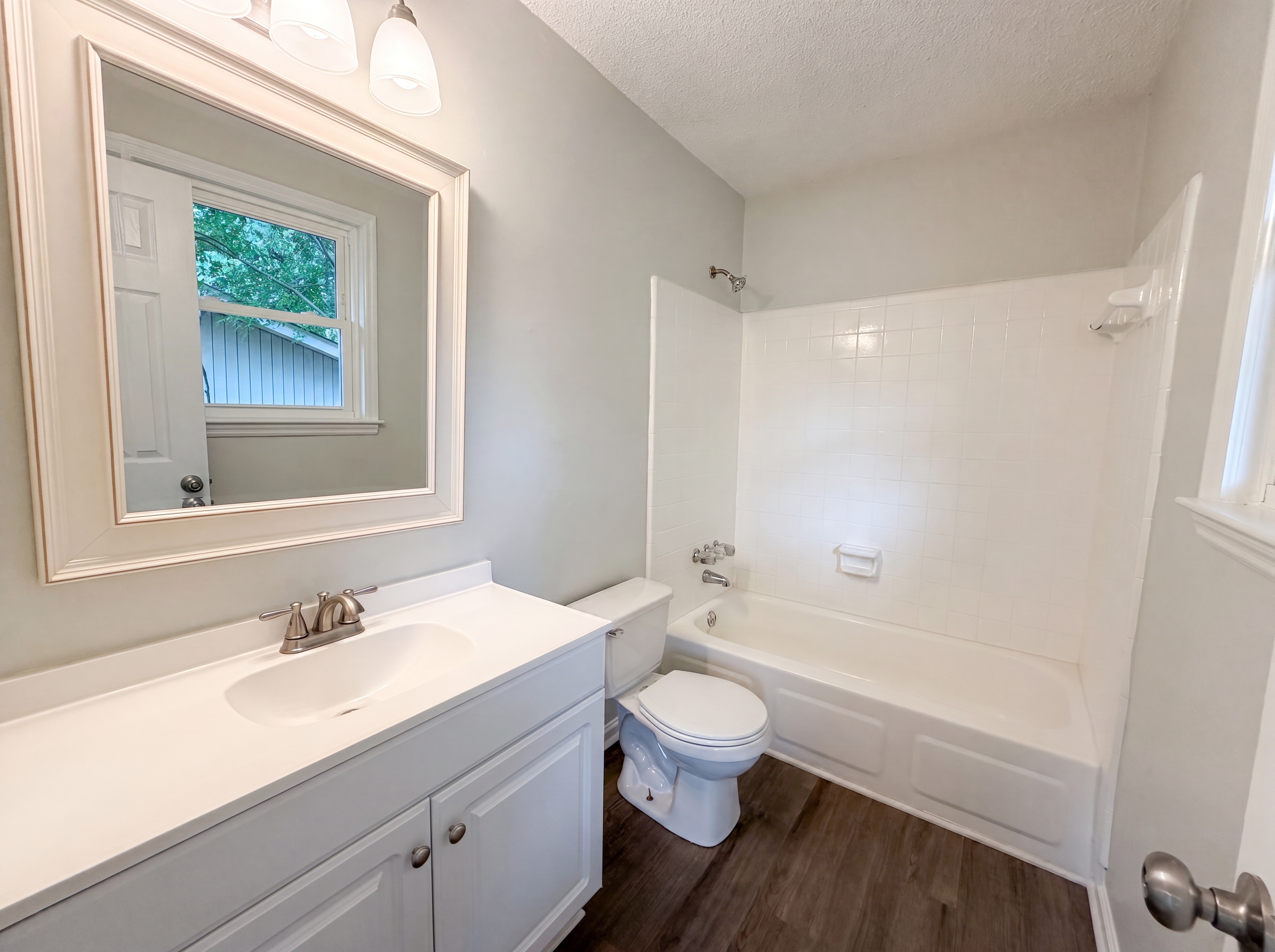 Photo 6 of 22 of 1820 Chantilly Dr, Columbia, SC