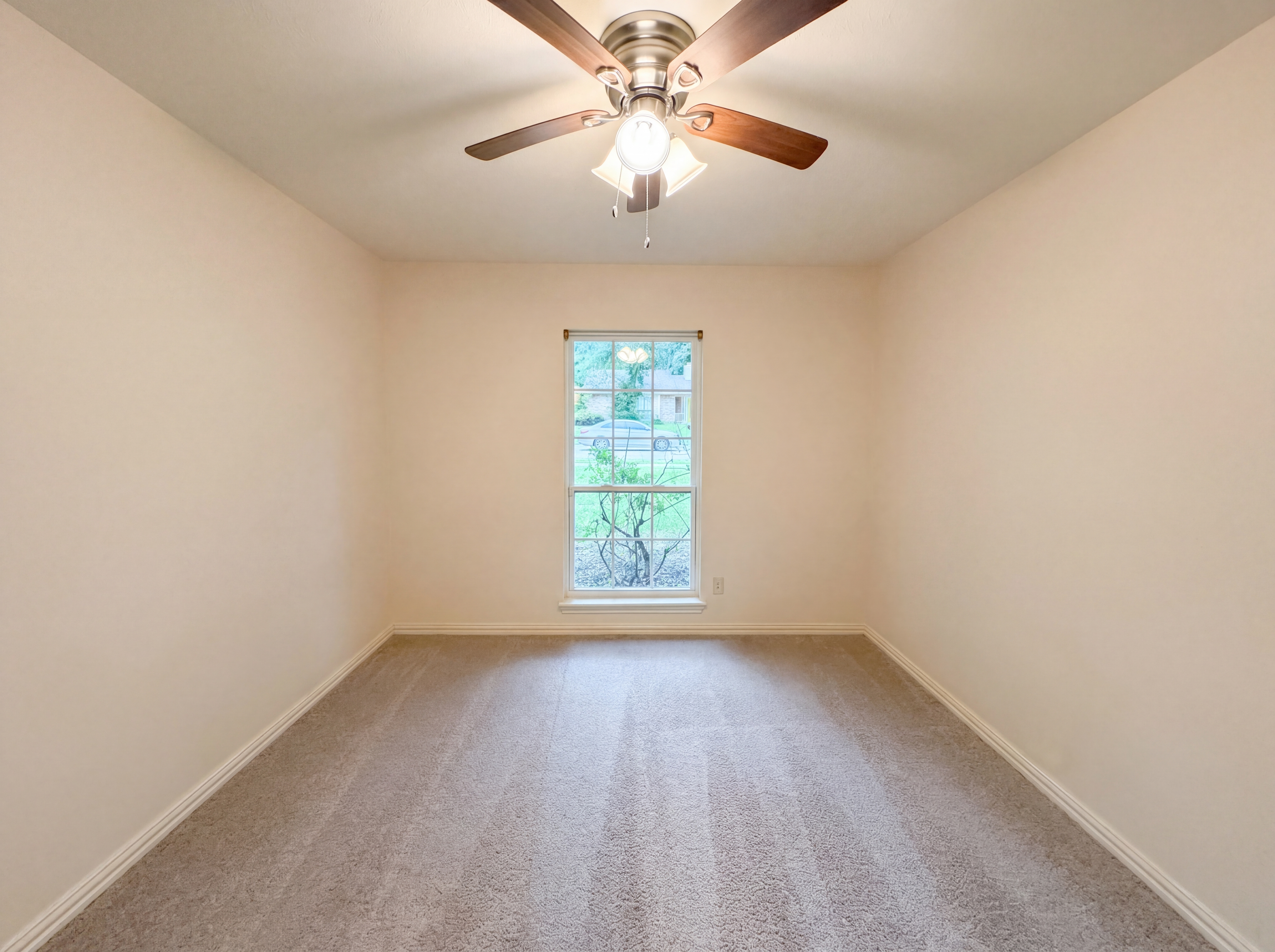 Photo 9 of 21 of 1332 Kesser Dr, Plano, TX