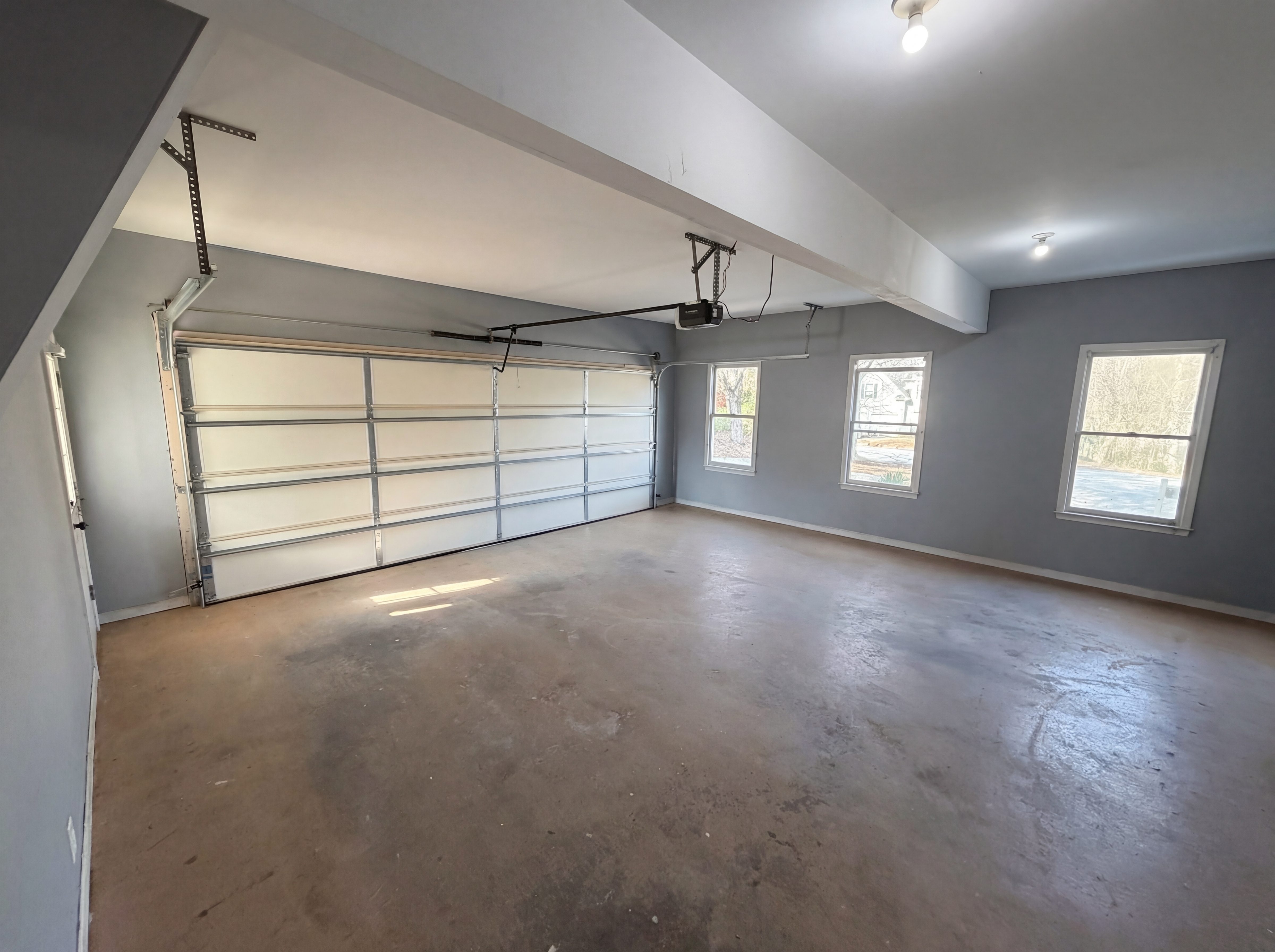 Photo 11 of 25 of 5011 Lake Holw, Douglasville, GA