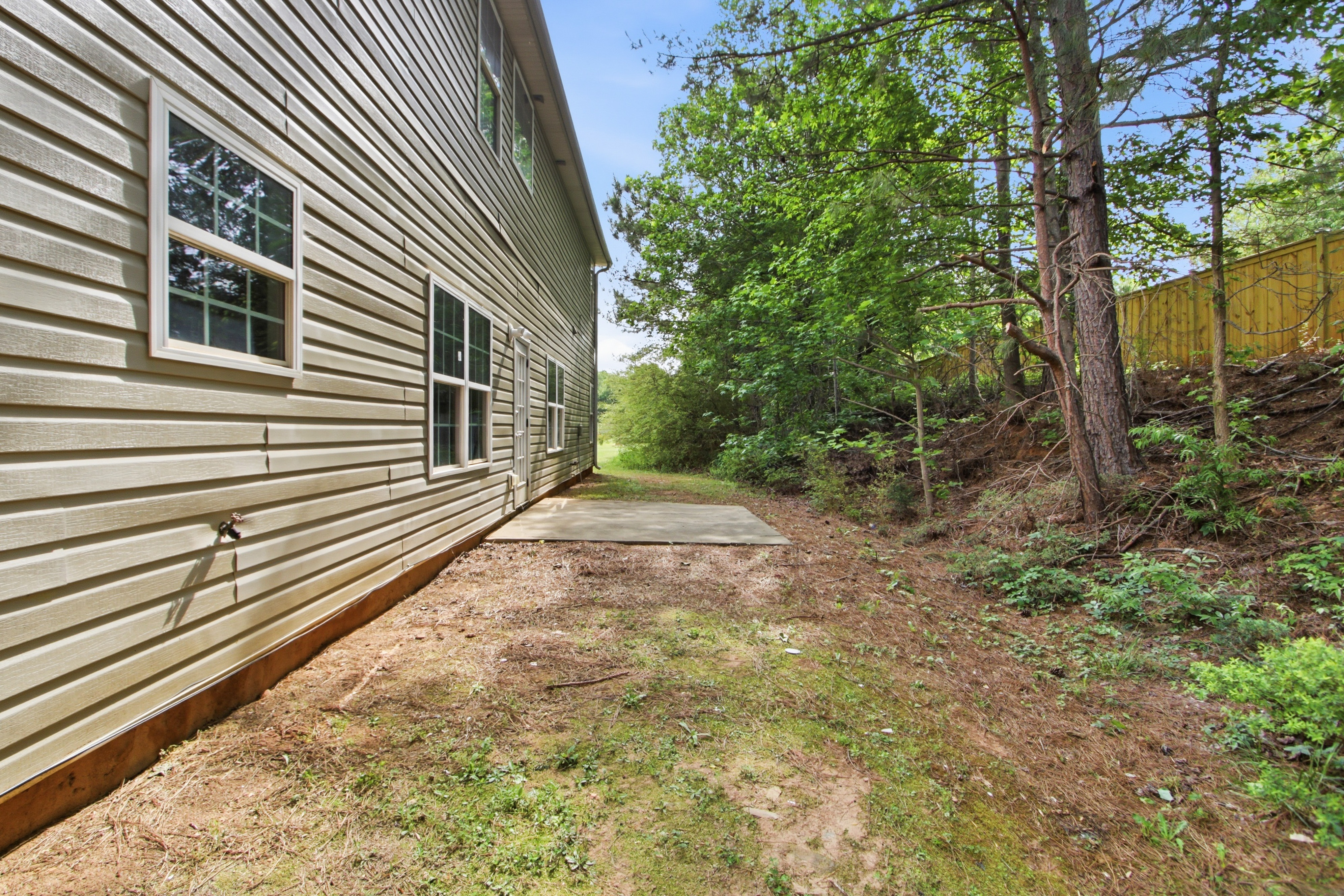 Photo 5 of 41 of 3105 Anneewakee Falls Pkwy, Douglasville, GA