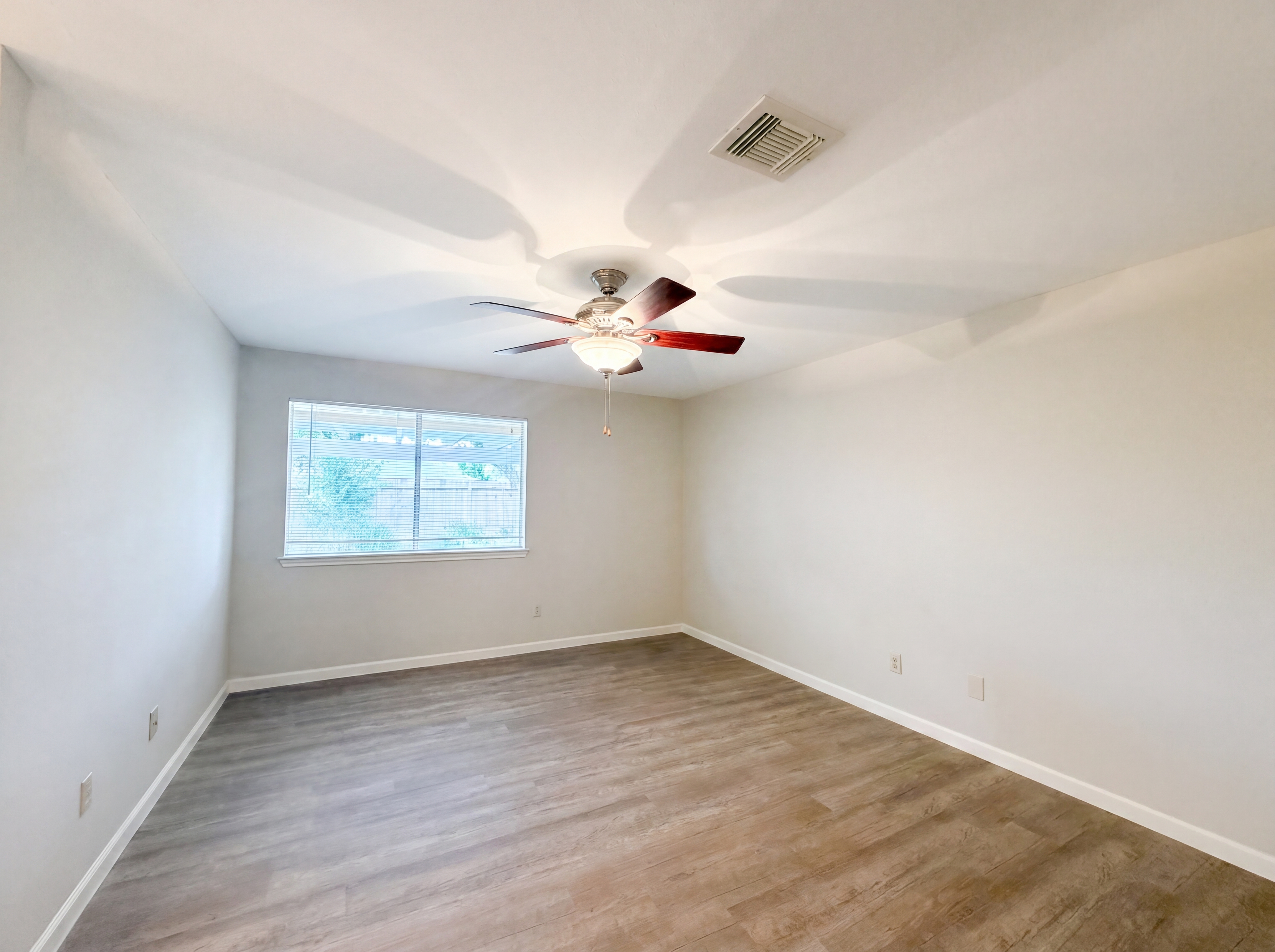 Photo 10 of 18 of 22031 Birch Valley Dr, Katy, TX