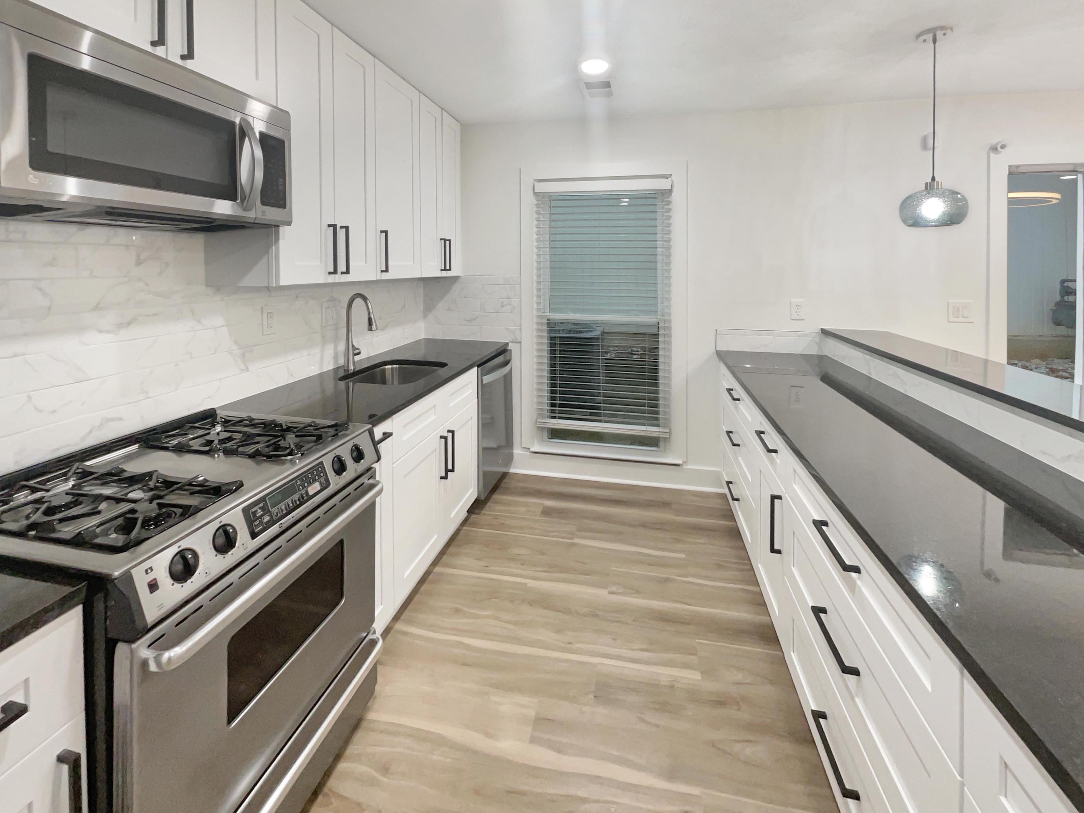 Photo 6 of 25 of 4409 Idlewood Ln, Tucker, GA