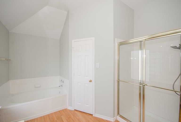 Photo 21 of 28 - 1628 Chapman St, Cedar Hill, TX 75104