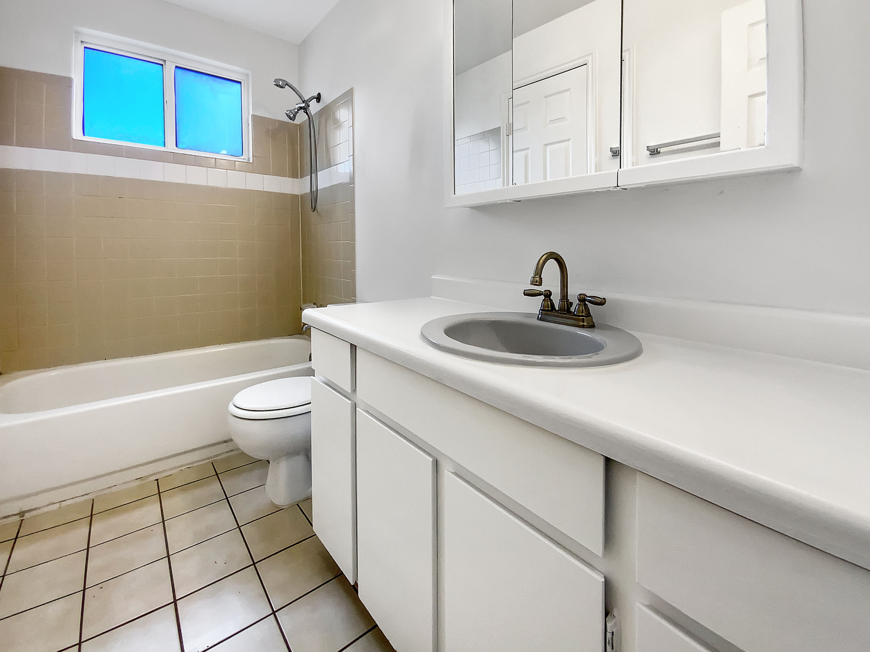 Photo 10 of 20 of 3962 S 6360 W, West Valley City, UT