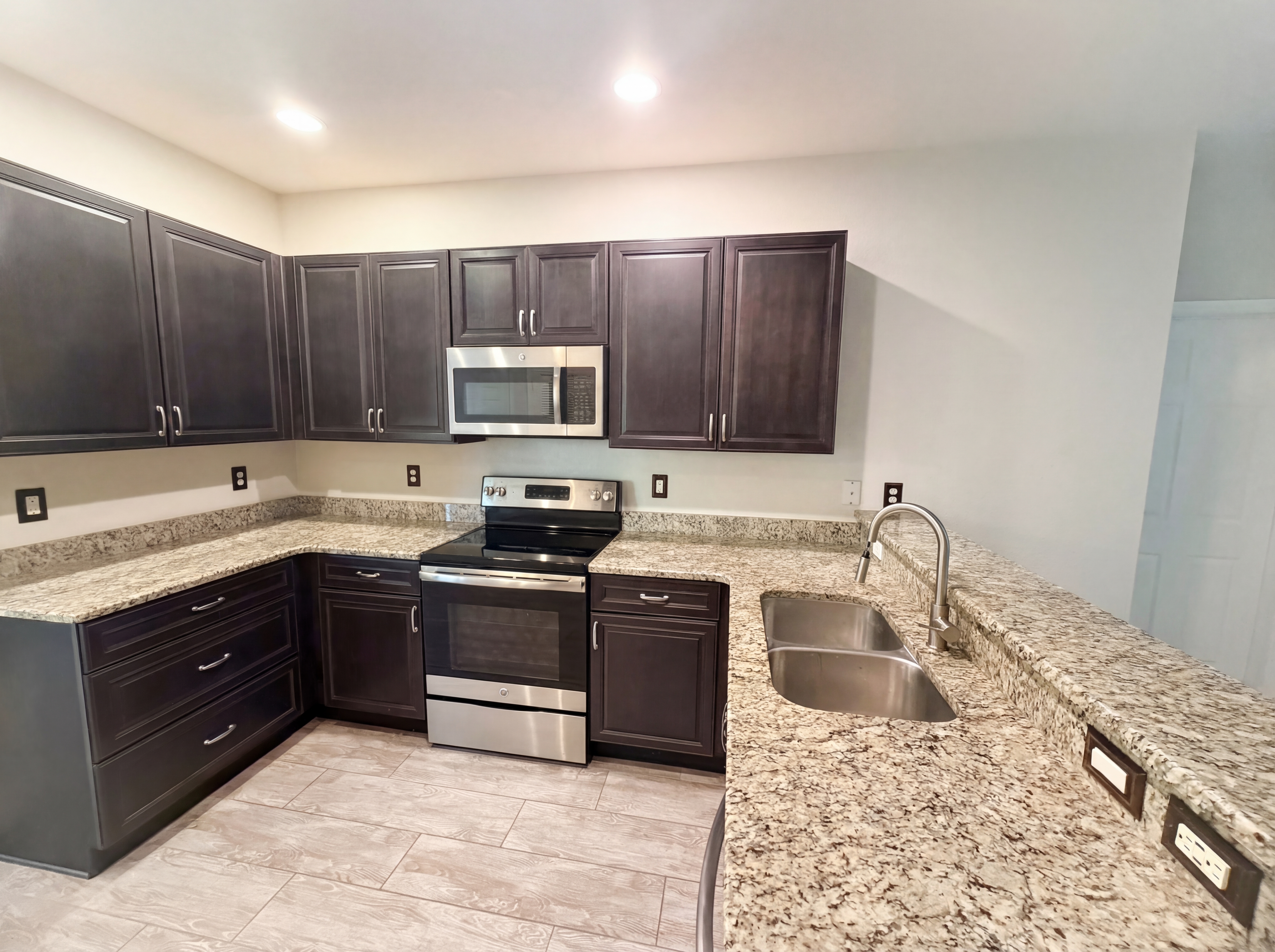 Photo 13 of 20 of 758 NE Hawks Ridge Way, Port Saint Lucie, FL