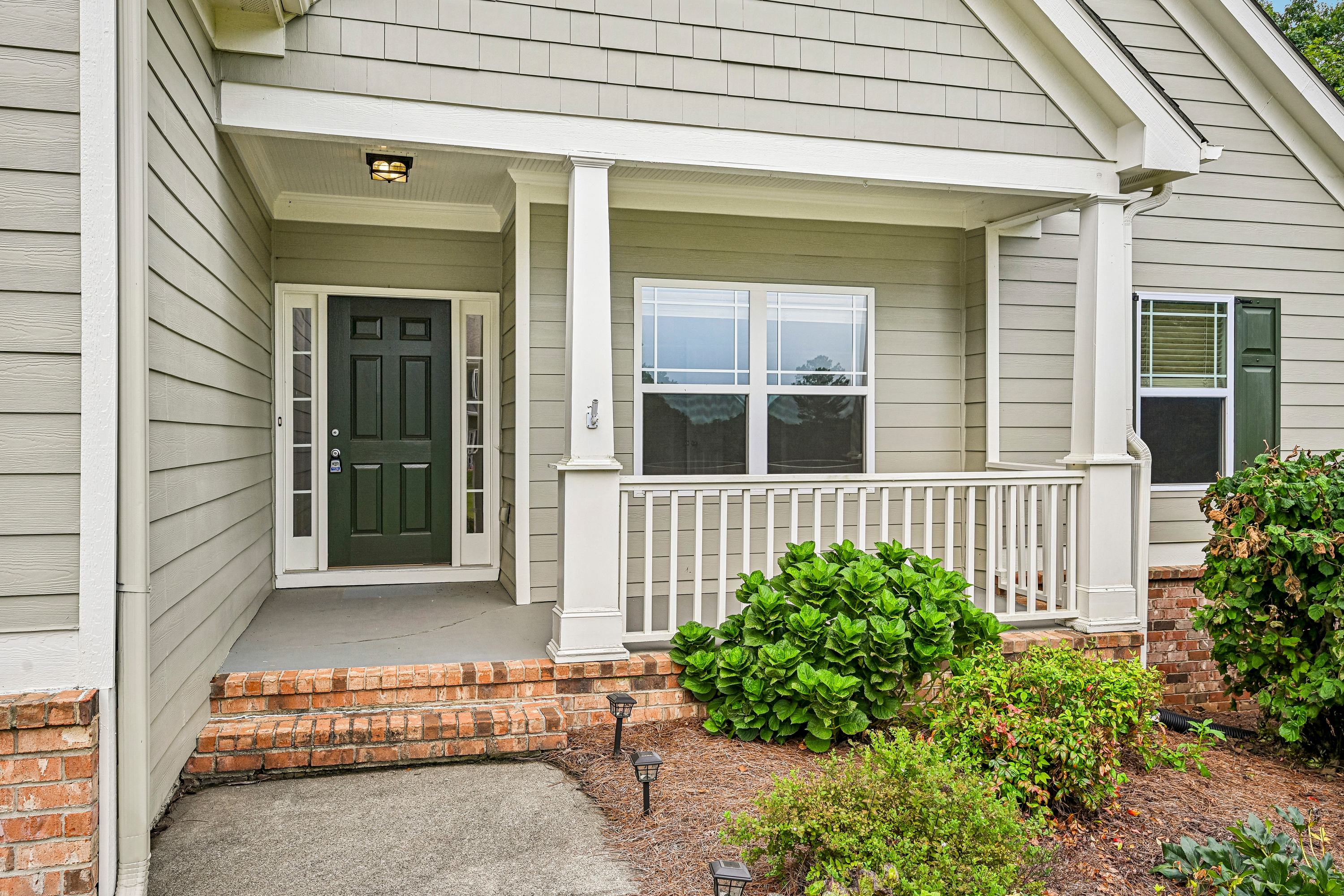 Photo 8 of 45 of 261 Potomac Dr, Dallas, GA