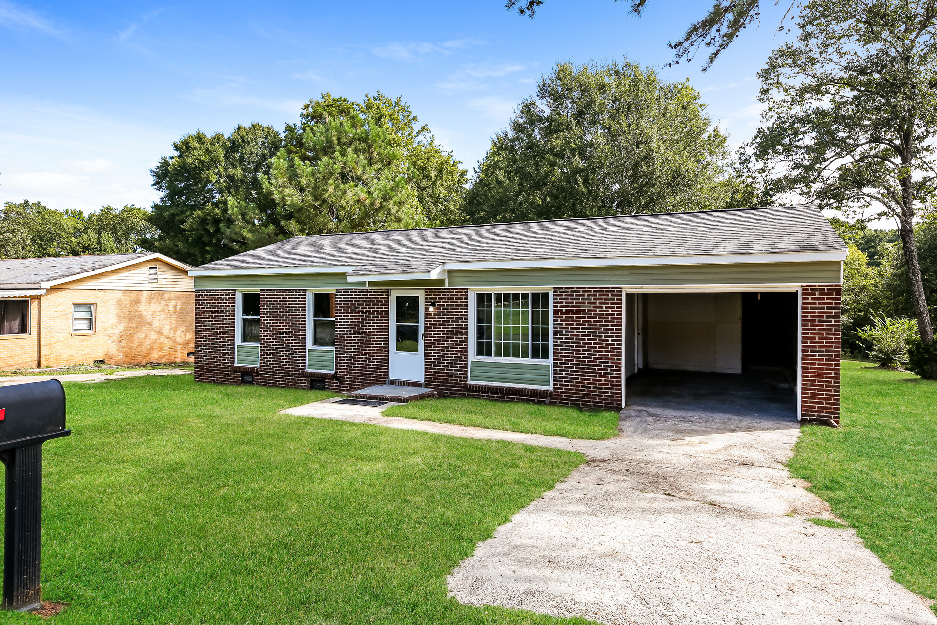Photo 6 of 21 of 105 Short St, Laurens, SC