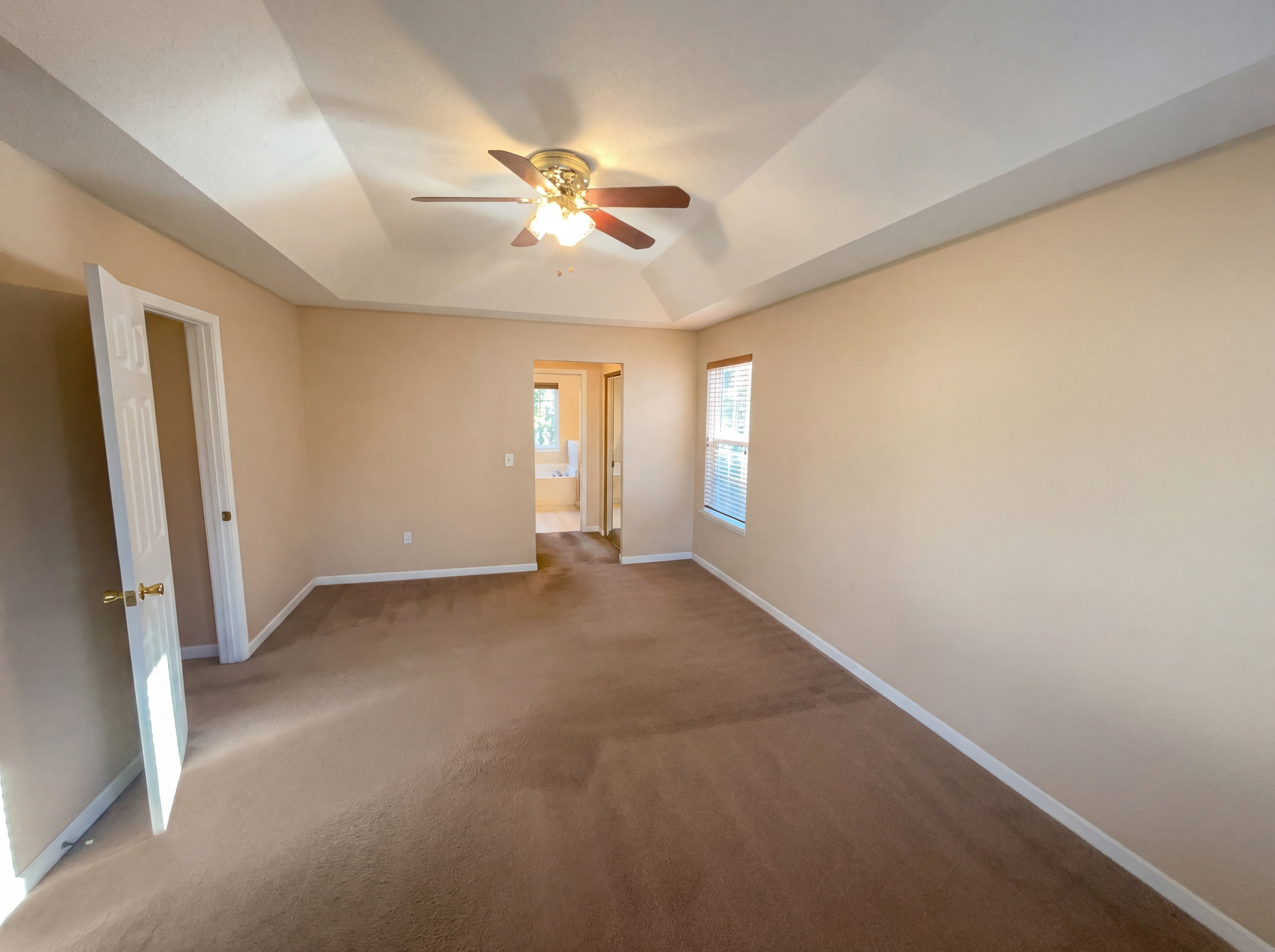 Photo 4 of 24 of 3062 Crest Ridge Cir SW, Marietta, GA