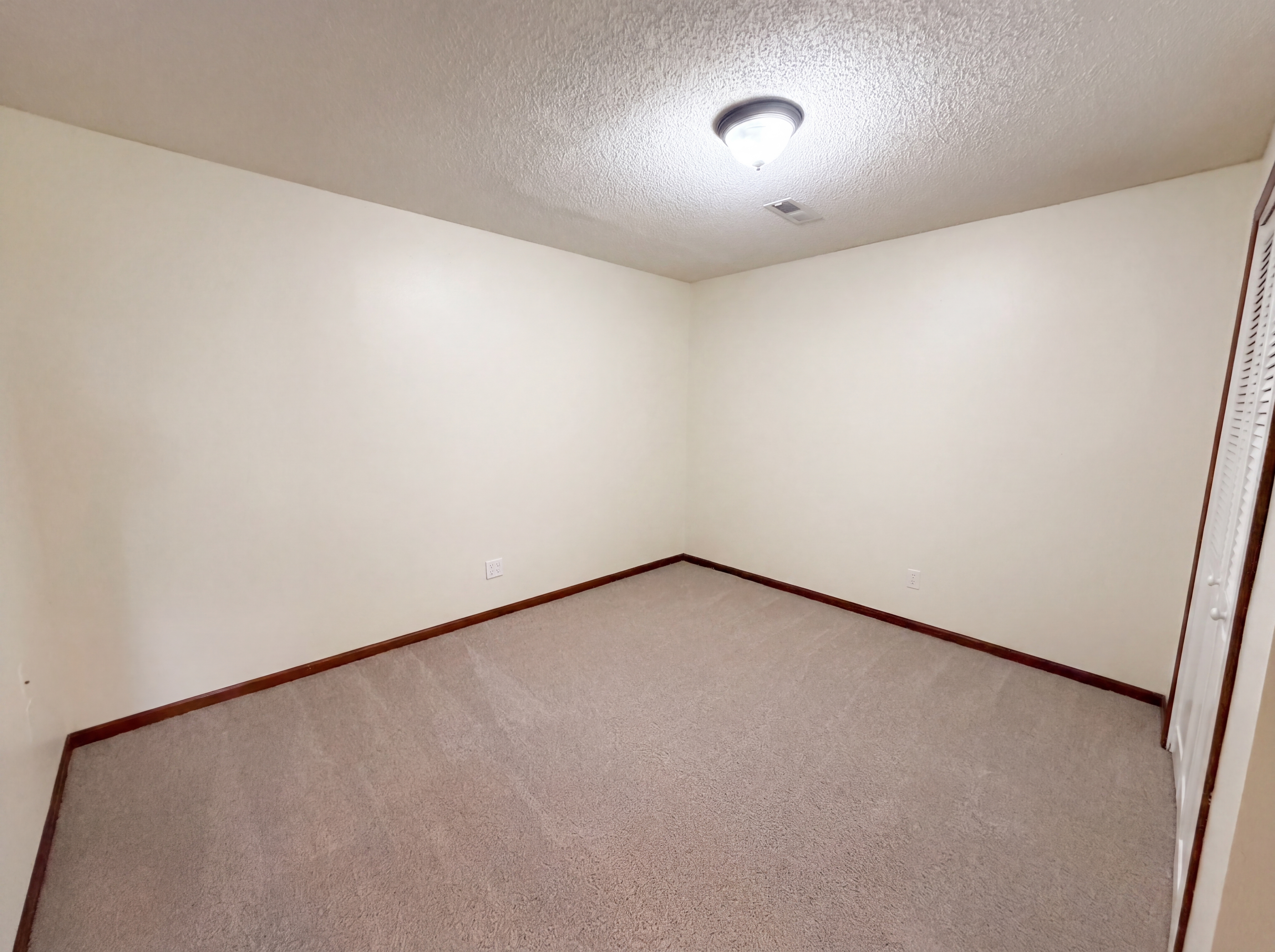 Photo 15 of 31 of 6757 Troy Ln N, Maple Grove, MN