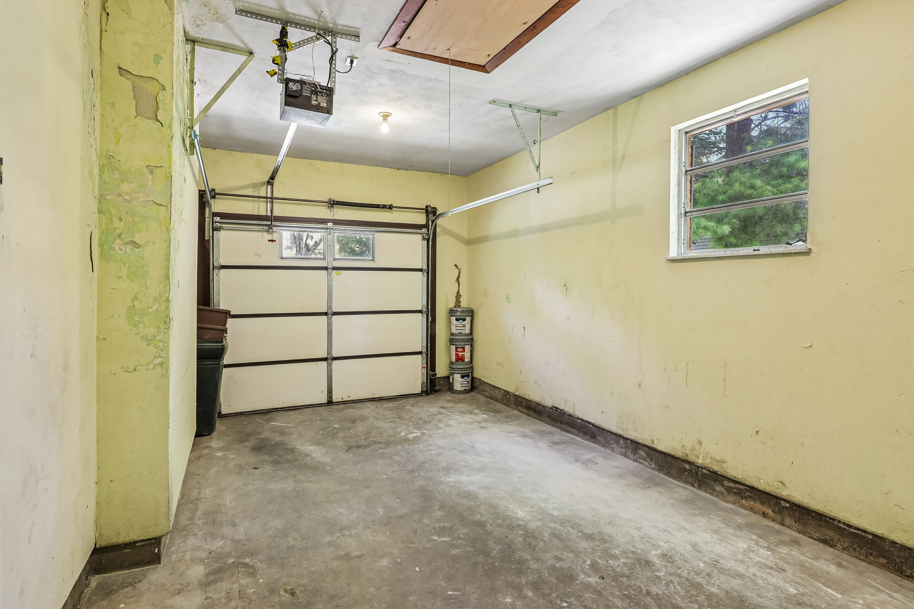 Photo 27 of 42 of 4071 Carondelet Dr, Dayton, OH