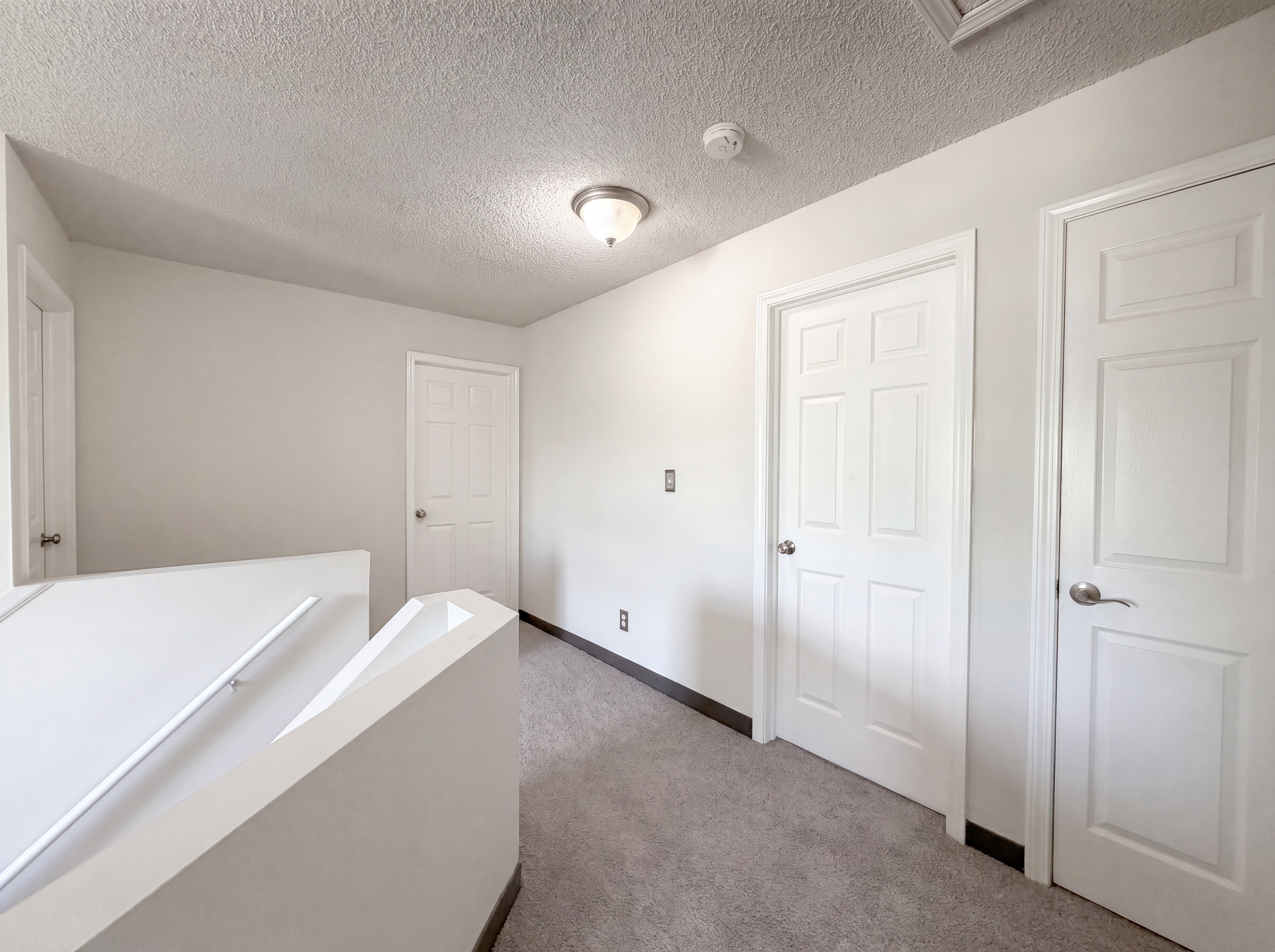 Photo 31 of 41 of 3581 Meadowgate Ct, Pickerington, OH