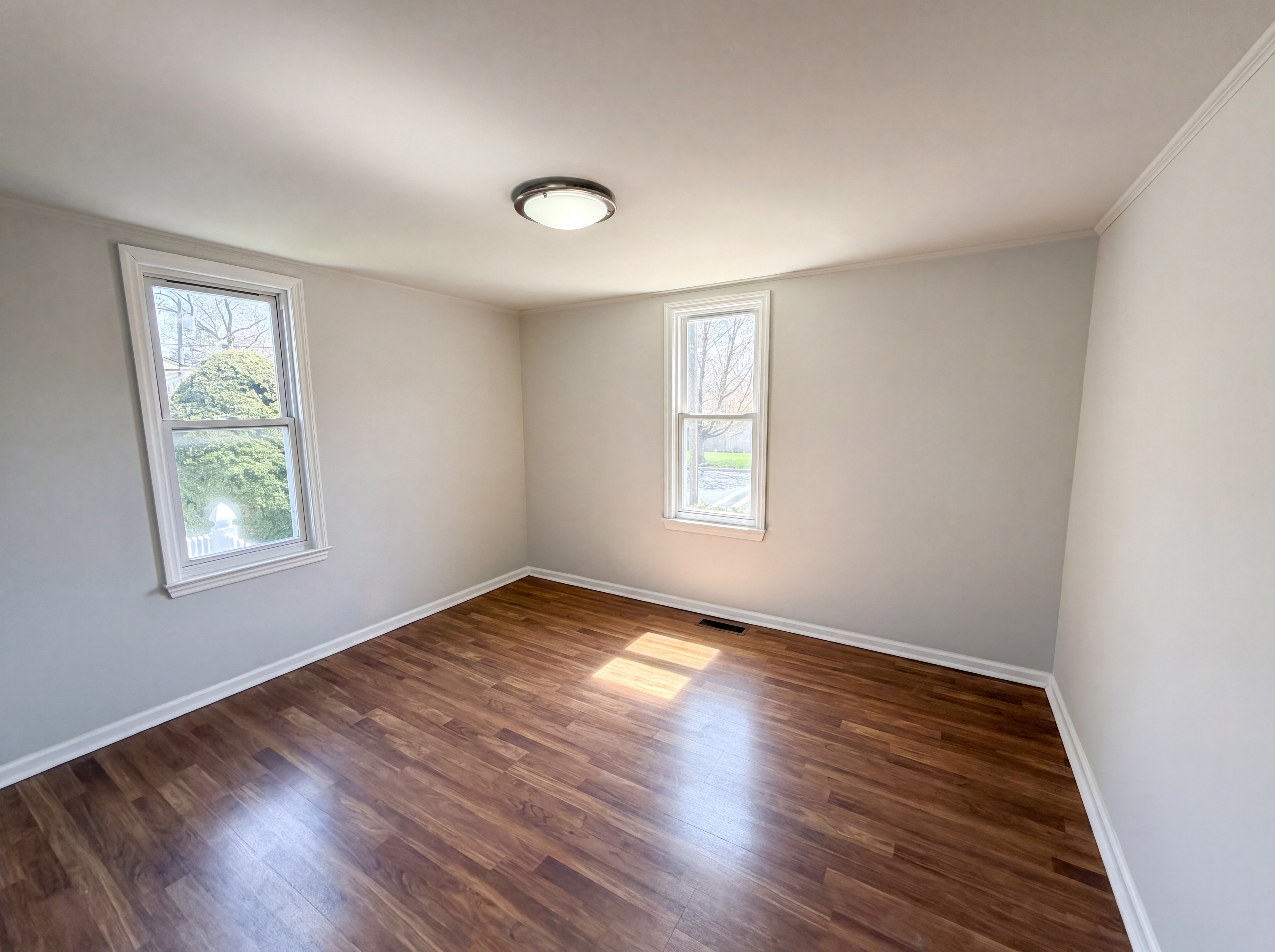 Photo 6 of 26 of 1760 Cedarwood Dr, Piscataway, NJ