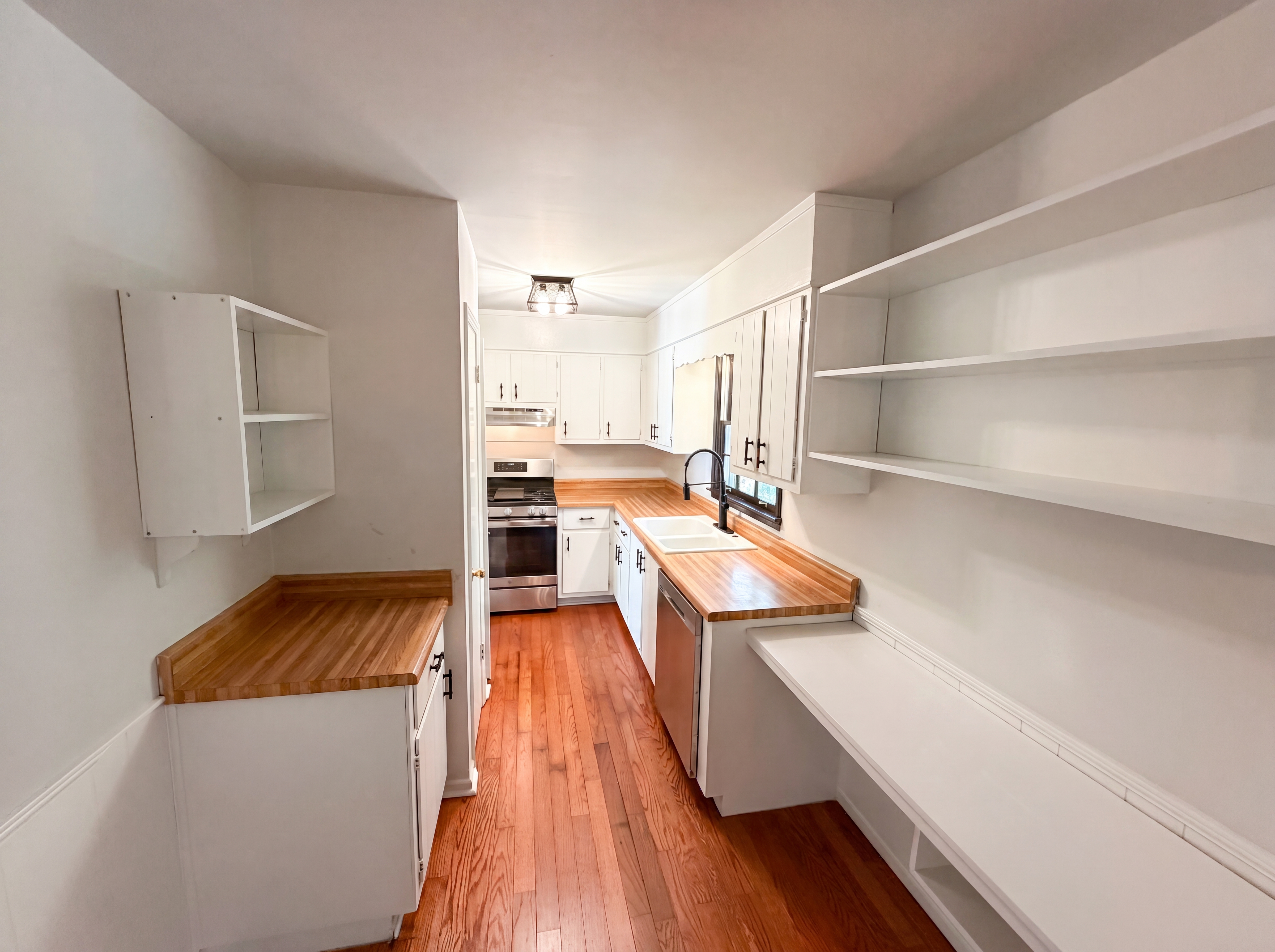 Photo 12 of 22 of 1271 Seven Springs Cir, Marietta, GA