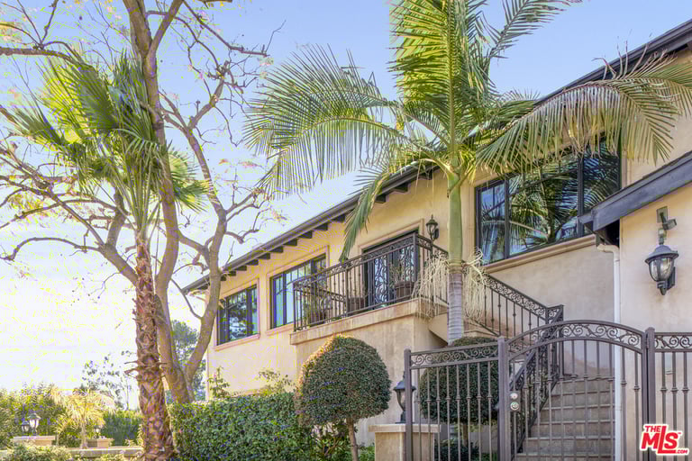 9401 Cherokee Ln, Beverly Hills, CA 90210 Opendoor