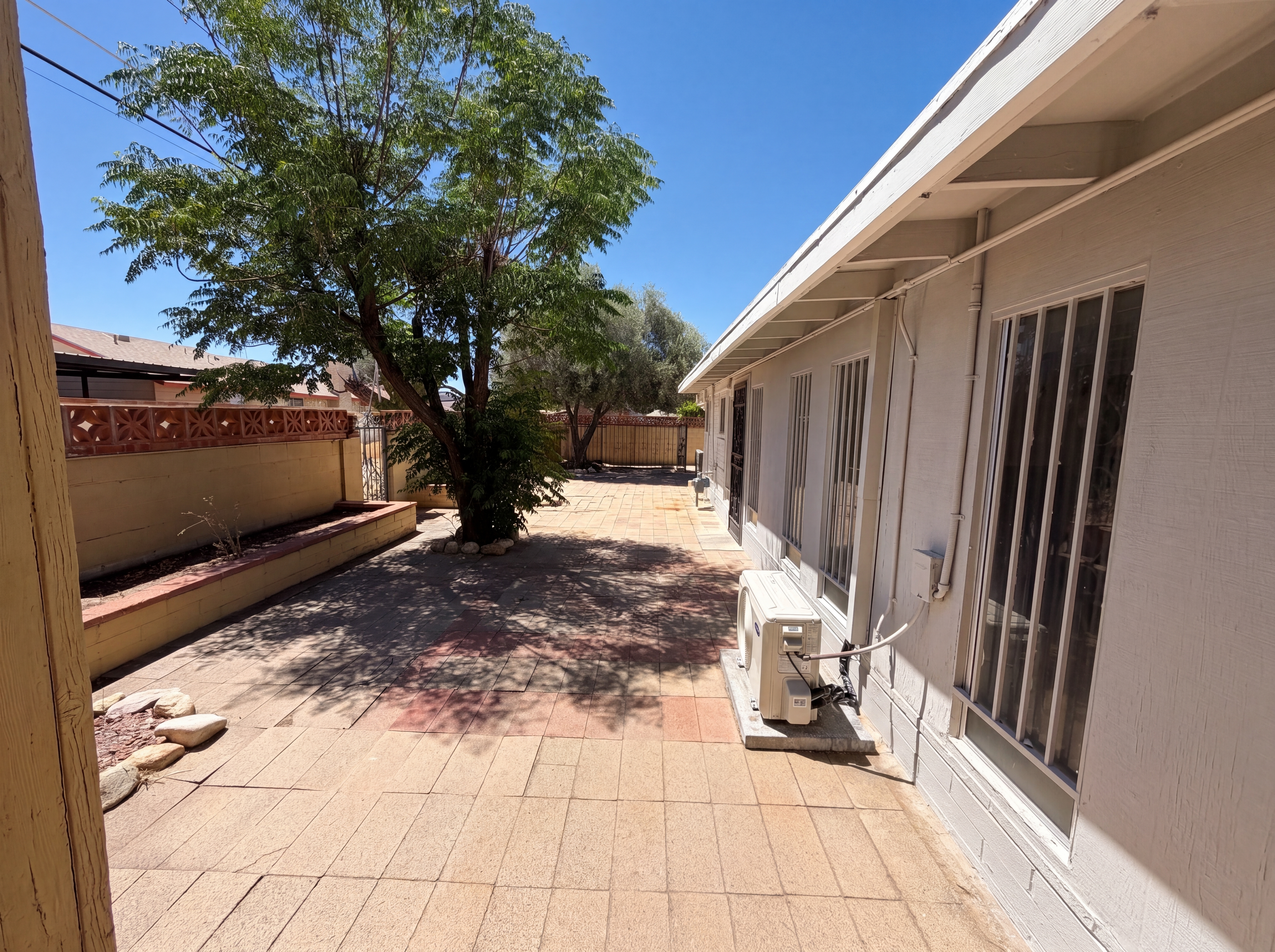 Photo 23 of 24 of 1133 W Edgewater Dr, Tucson, AZ