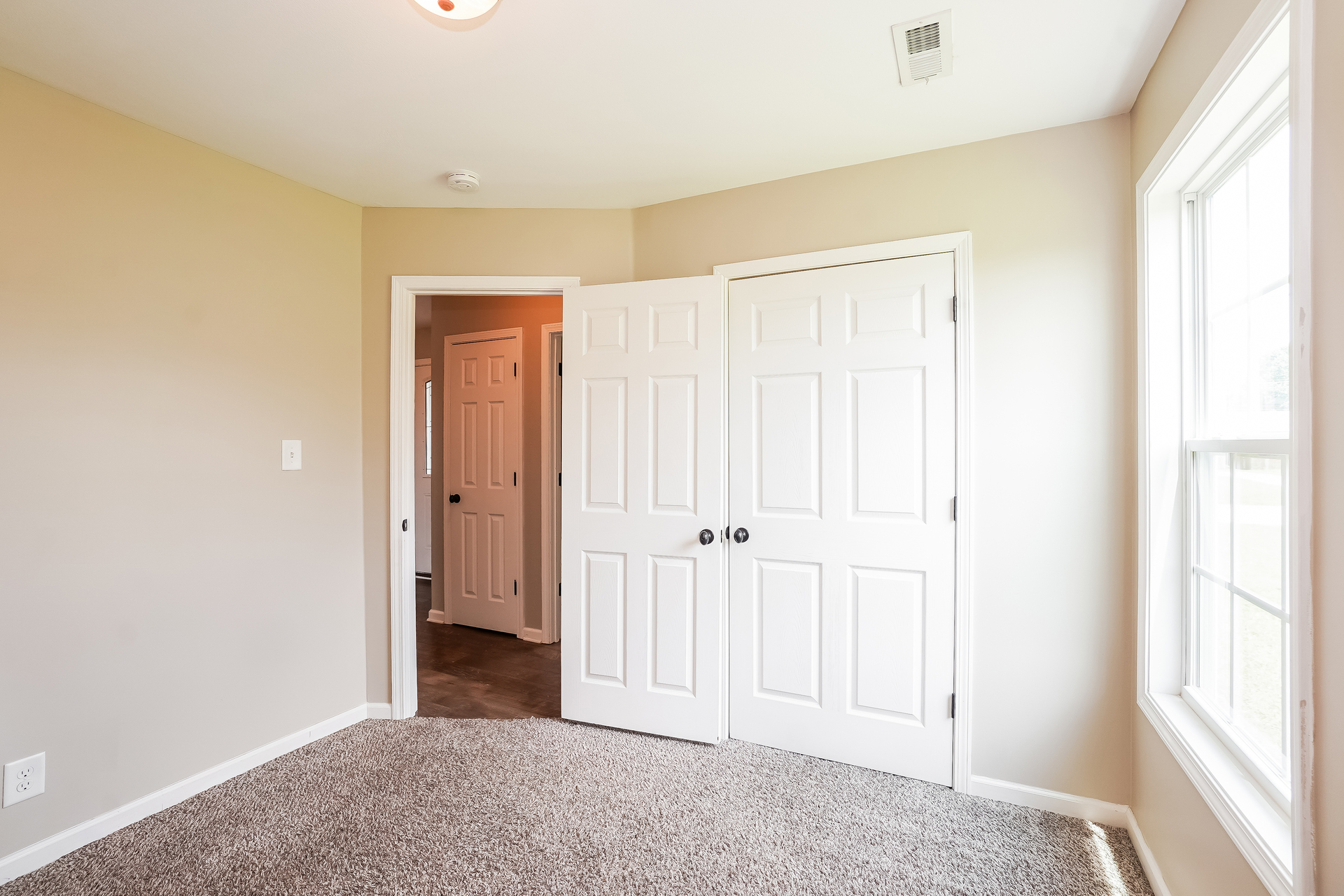 Photo 15 of 21 of 201 Bob White Trl, Oak Grove, KY