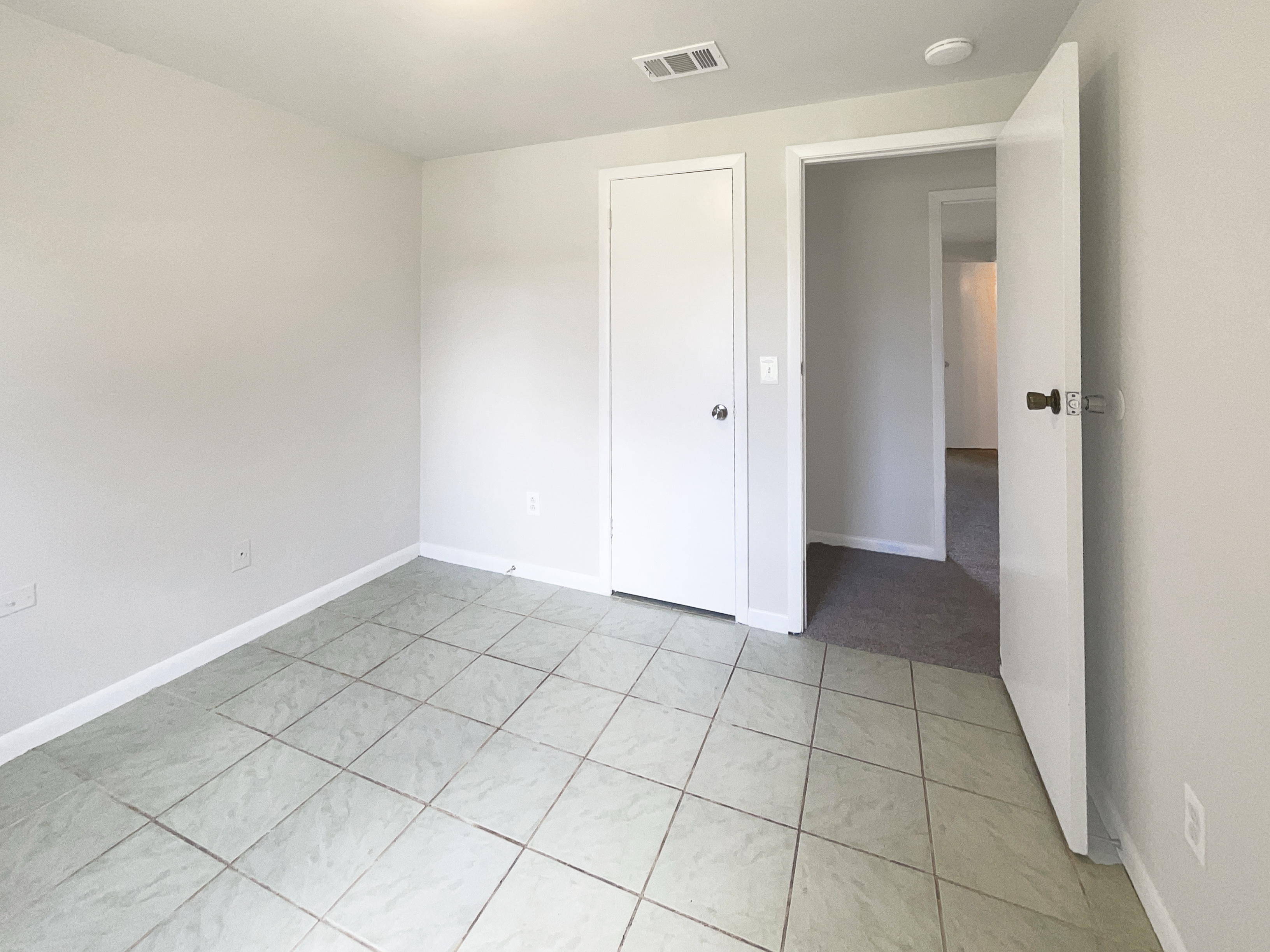 Photo 5 of 19 of 2772 Commanche Ave, Orange Park, FL