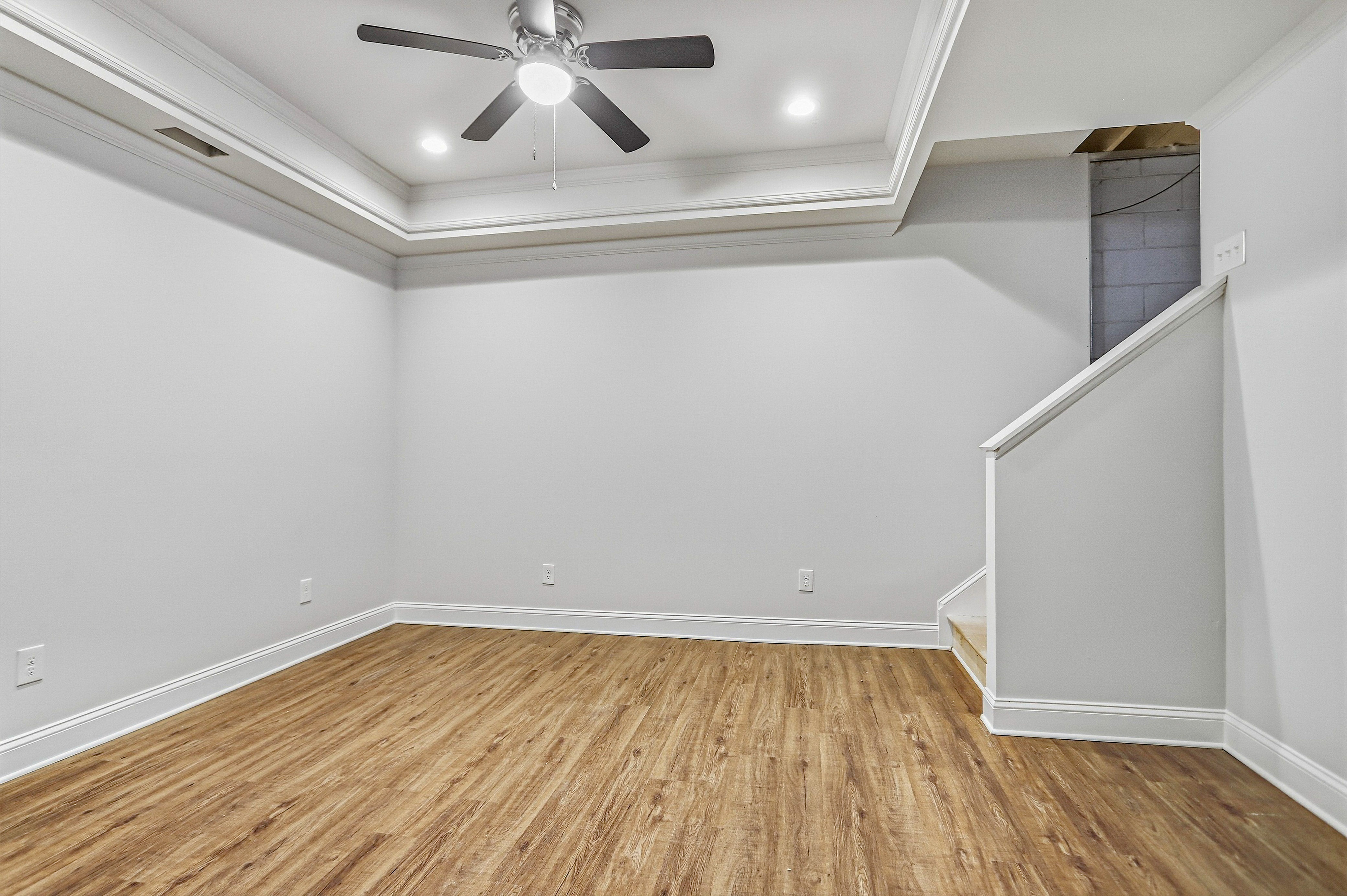 Photo 14 of 19 of 3841 Lavilla Dr, Powder Springs, GA