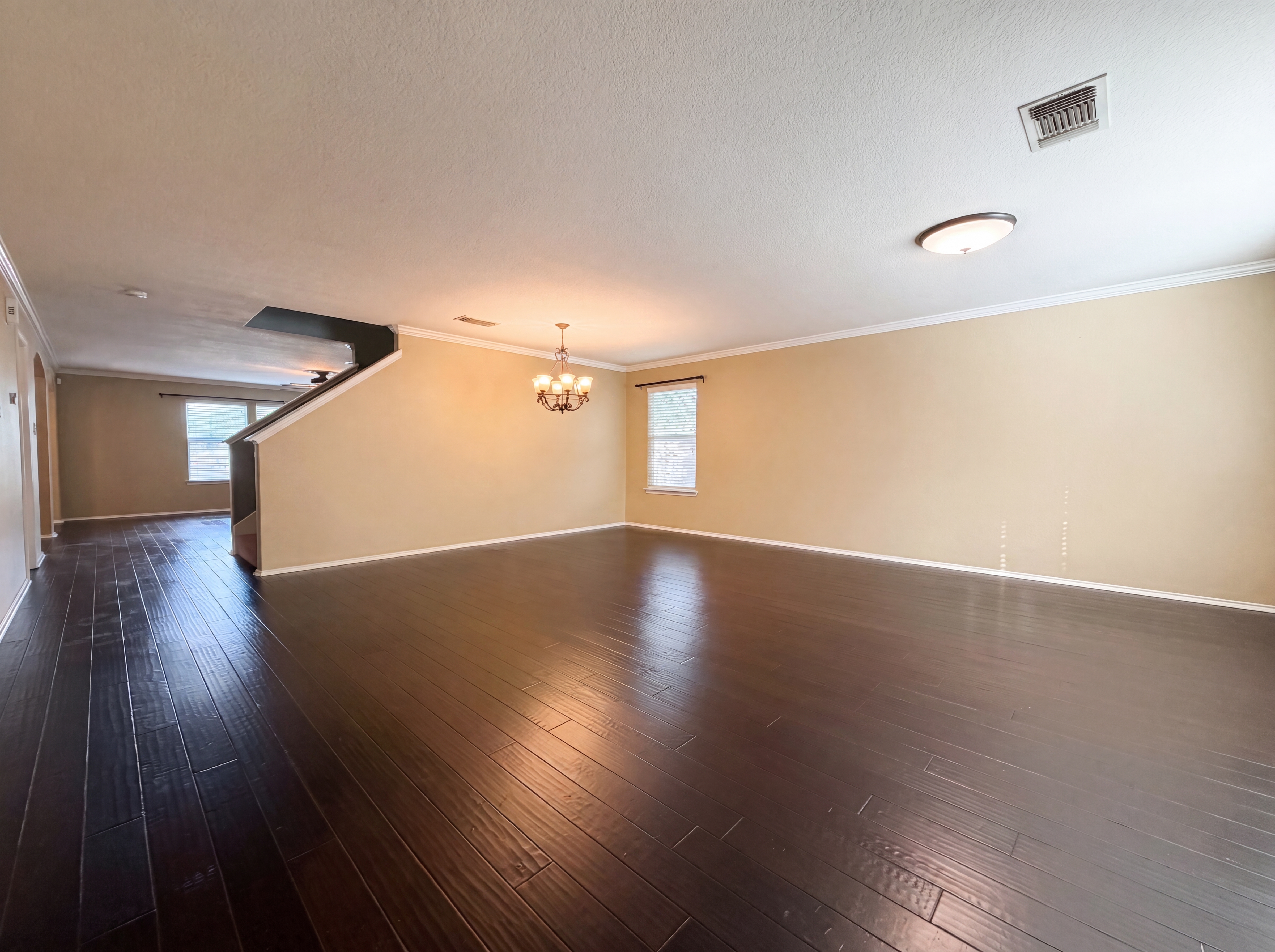 Photo 3 of 22 of 5002 Whisper Cv, Schertz, TX
