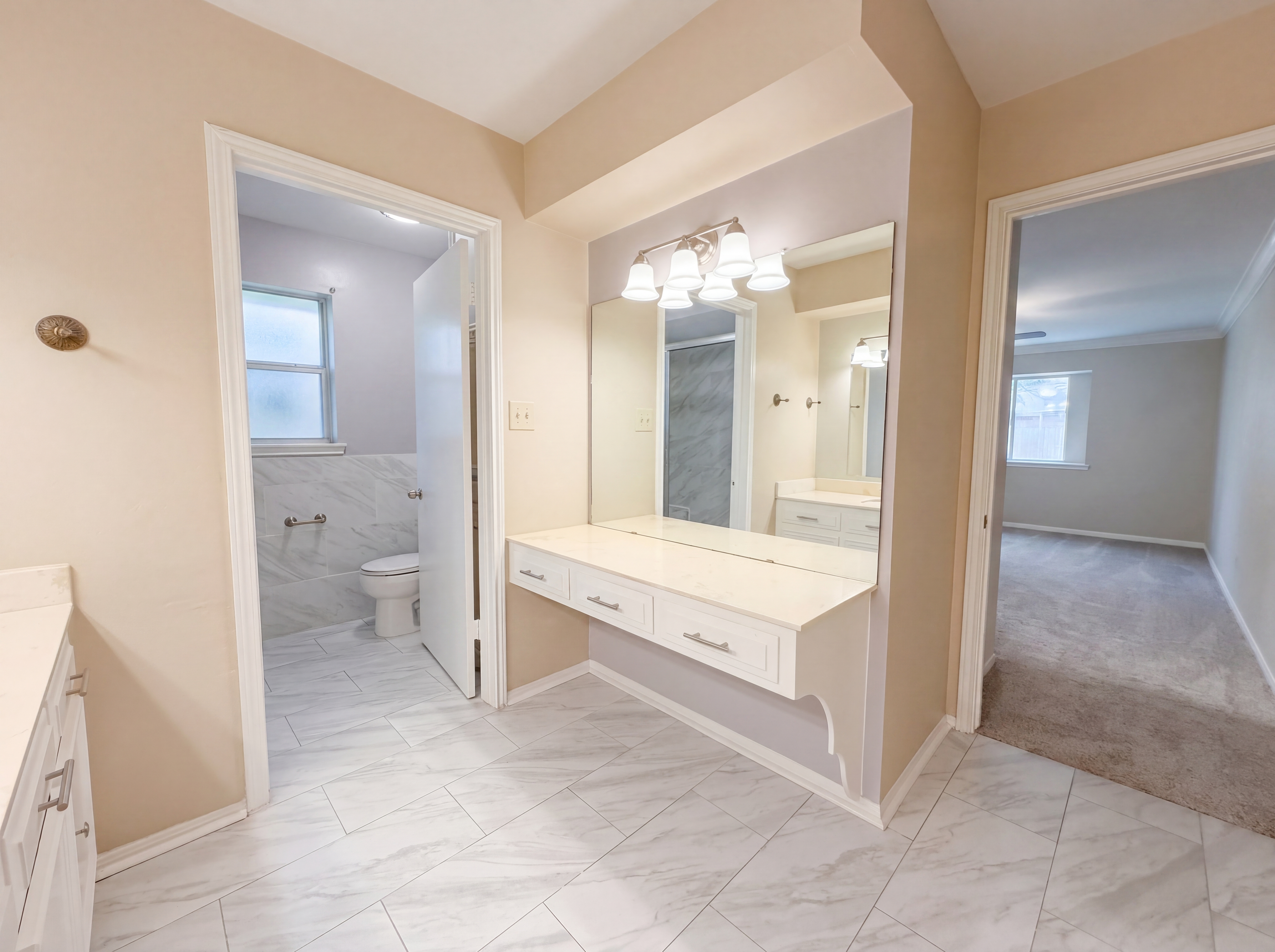 Photo 20 of 26 of 17406 Ridge Top Dr, Houston, TX