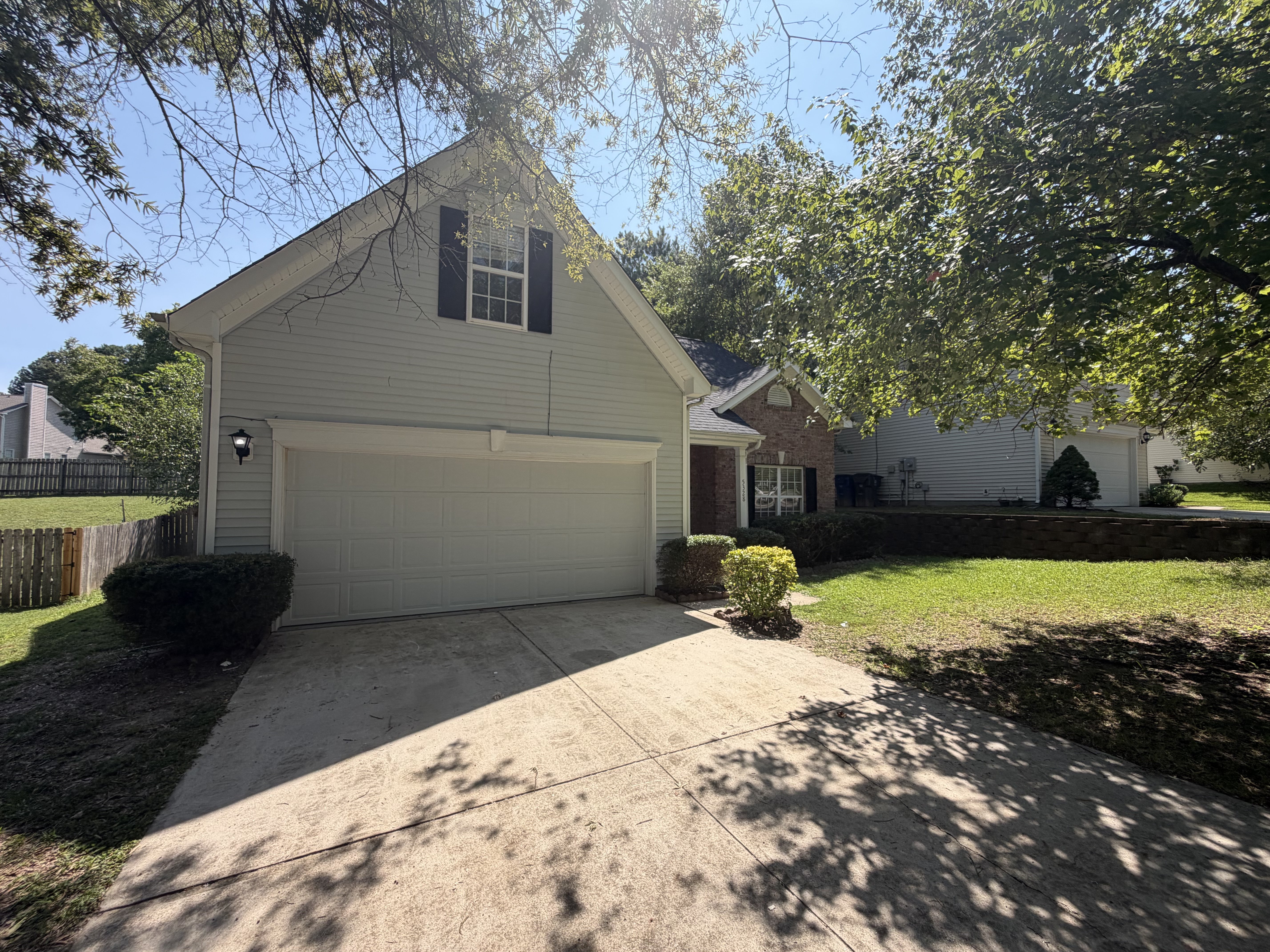 Photo 15 of 18 of 5328 Seaspray Ln, Raleigh, NC