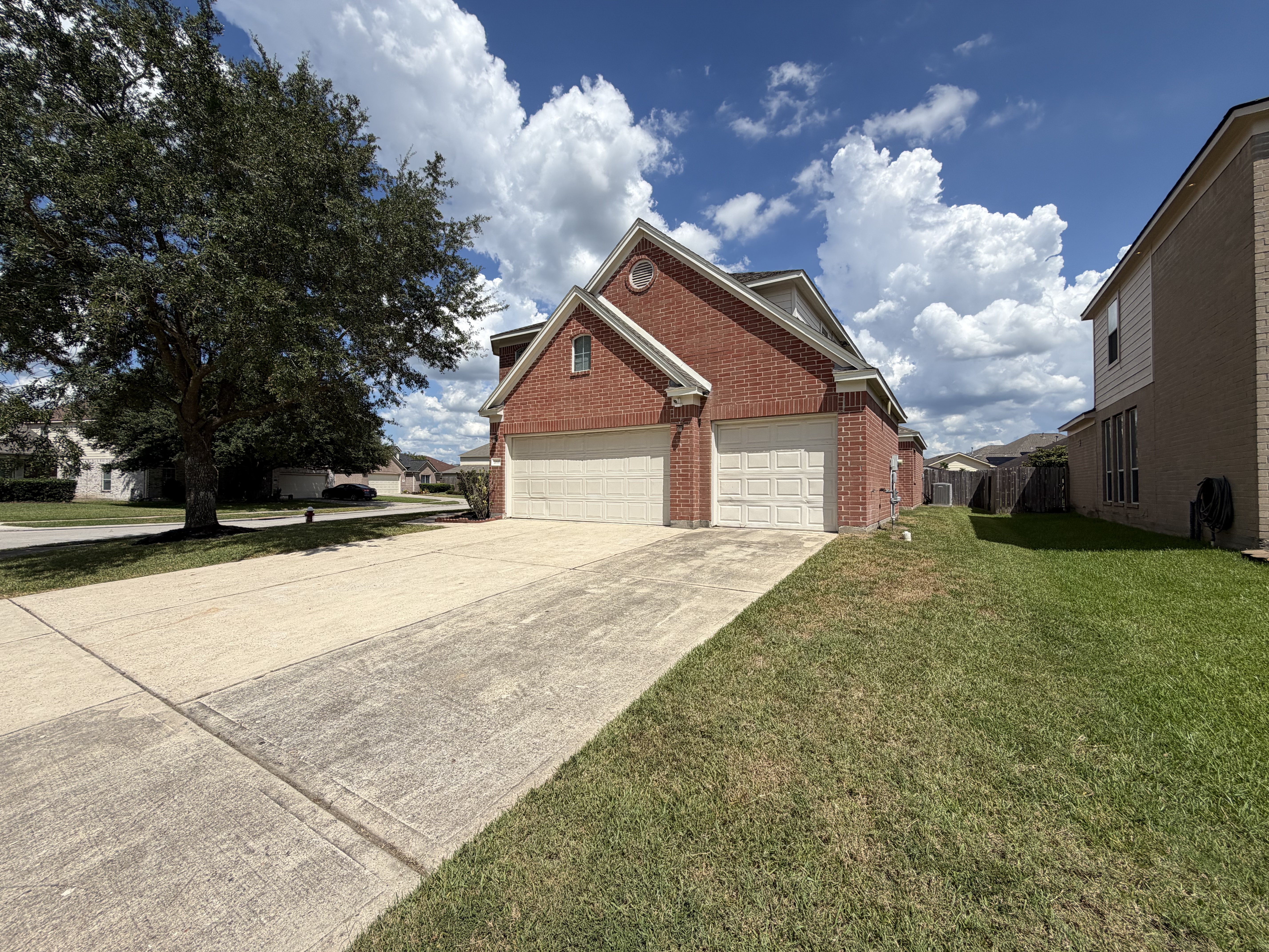 Photo 6 of 38 of 20610 Wren Hollow Way, Humble, TX