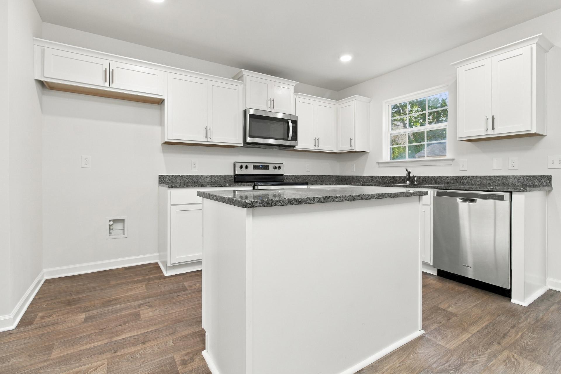 Photo 2 of 23 of 106 Denali Cir, Elgin, SC
