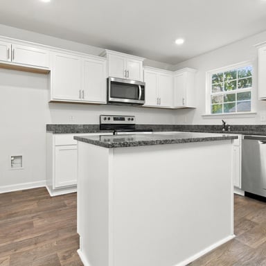 Property photo 2 of 106 Denali Cir